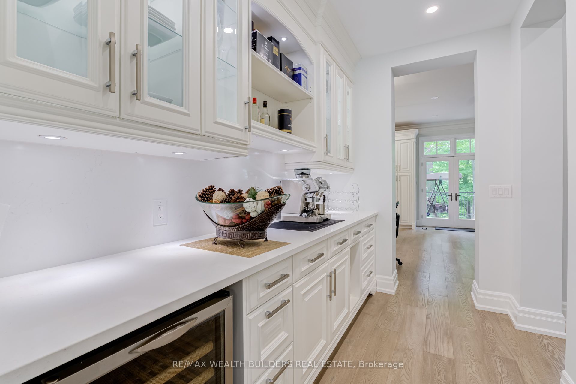 45 Shorewood Place Property Photo 12