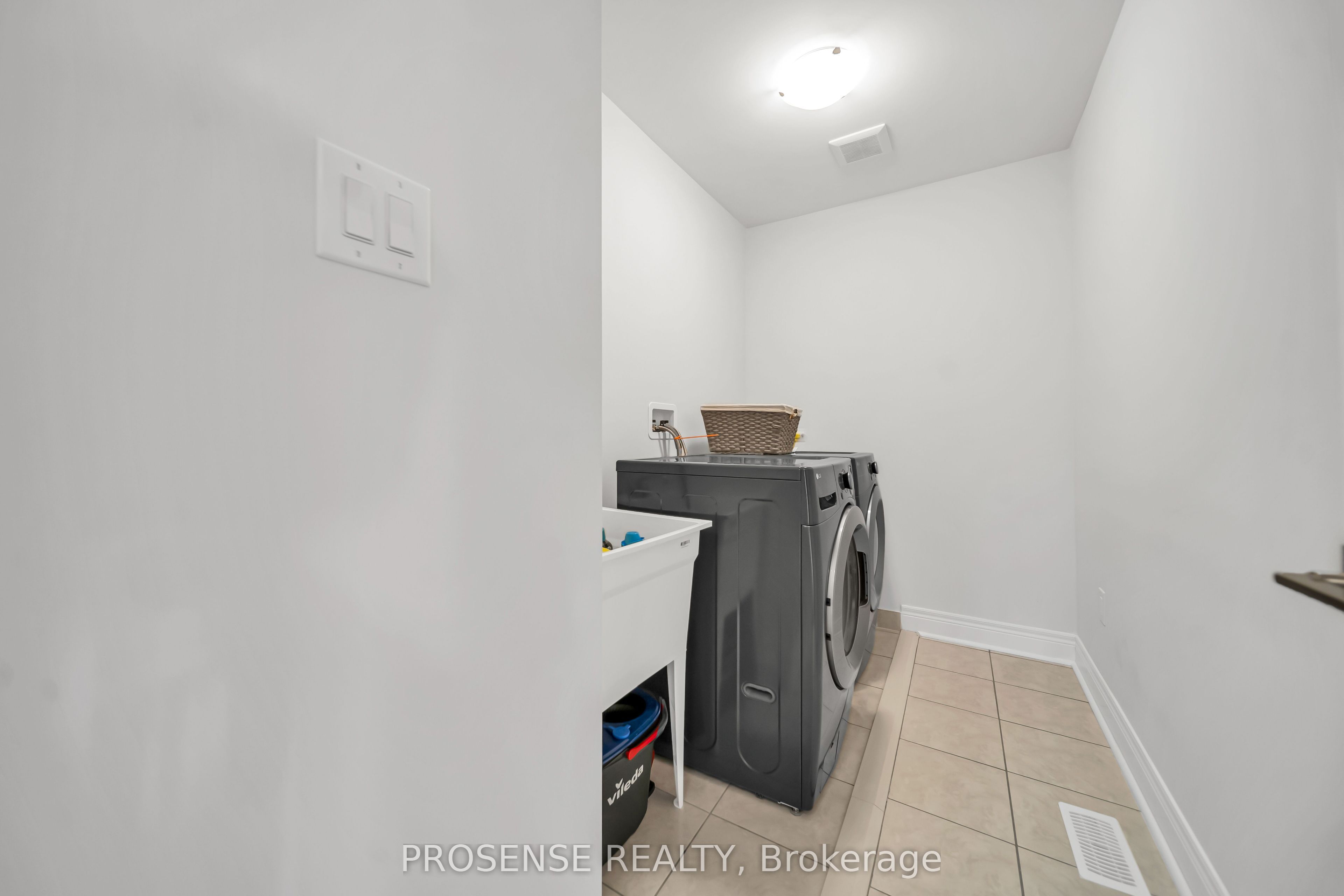 45 Keyworth Crescent Property Photo 35
