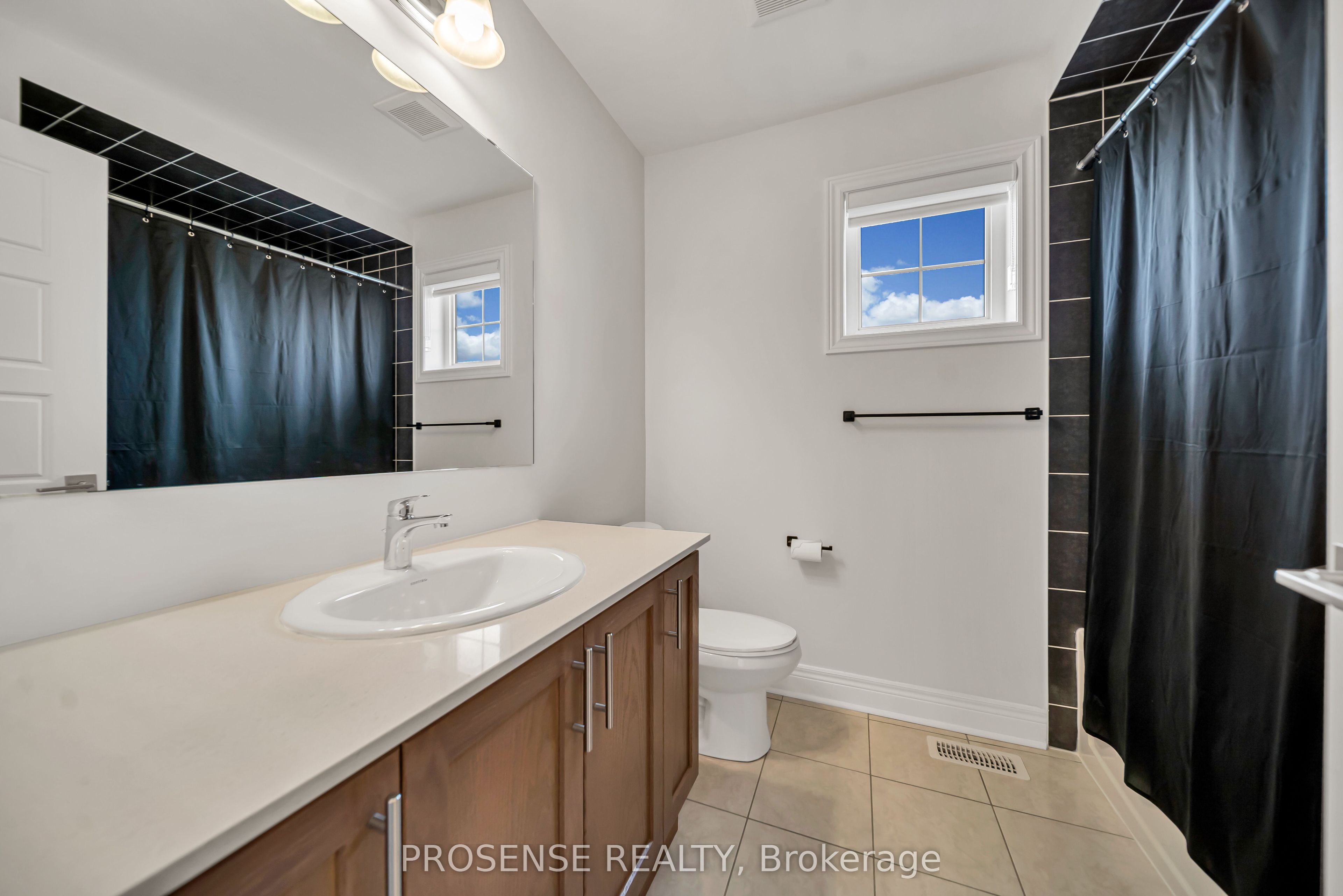 45 Keyworth Crescent Property Photo 38