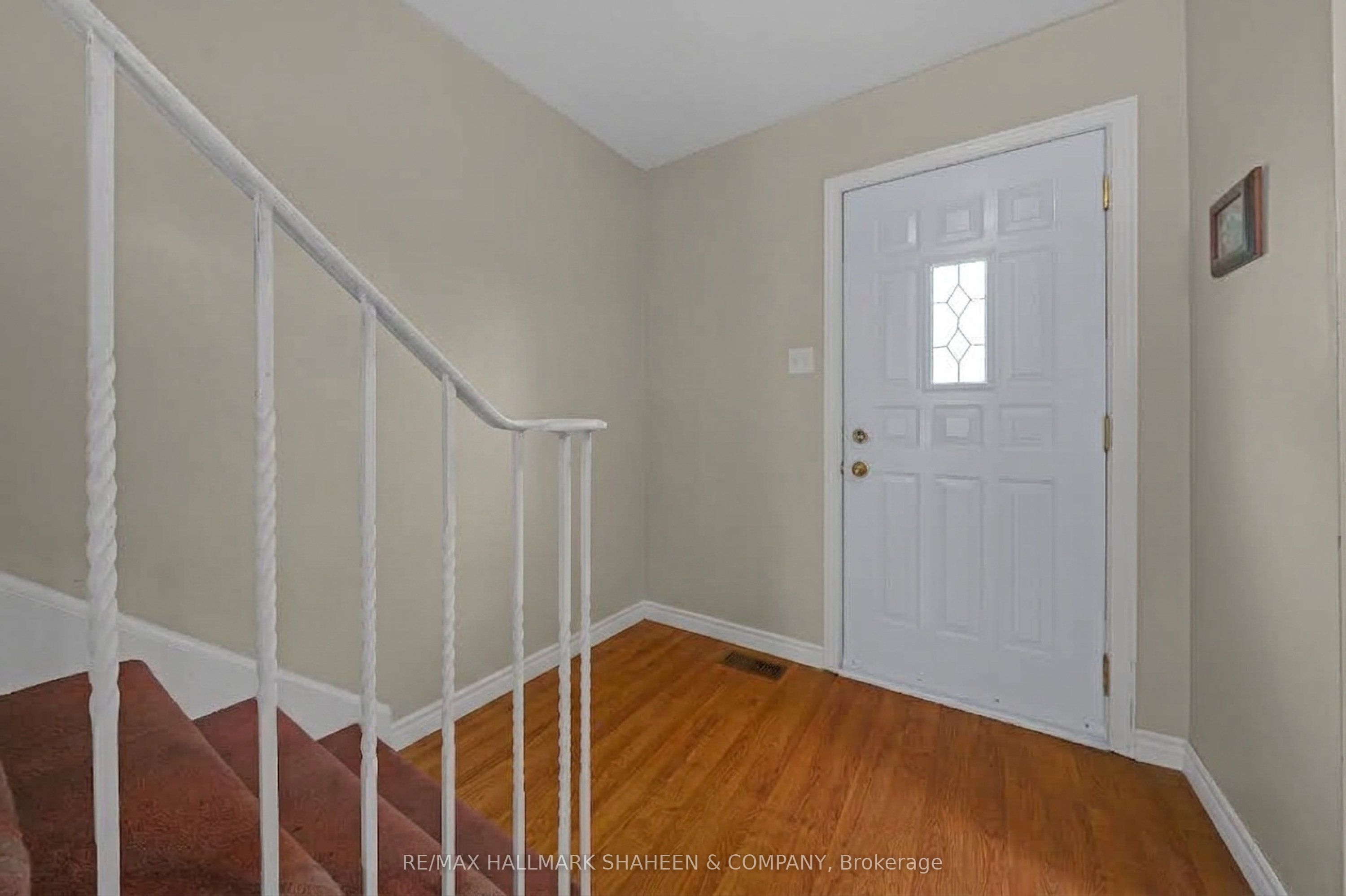 2238 Upper Middle Road 4 Property Photo 4