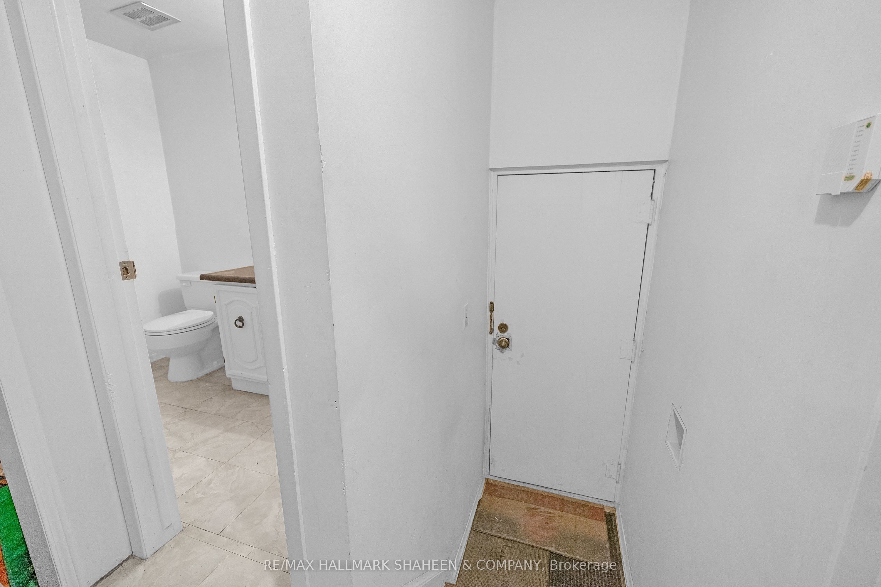 2238 Upper Middle Road 4 Property Photo 34