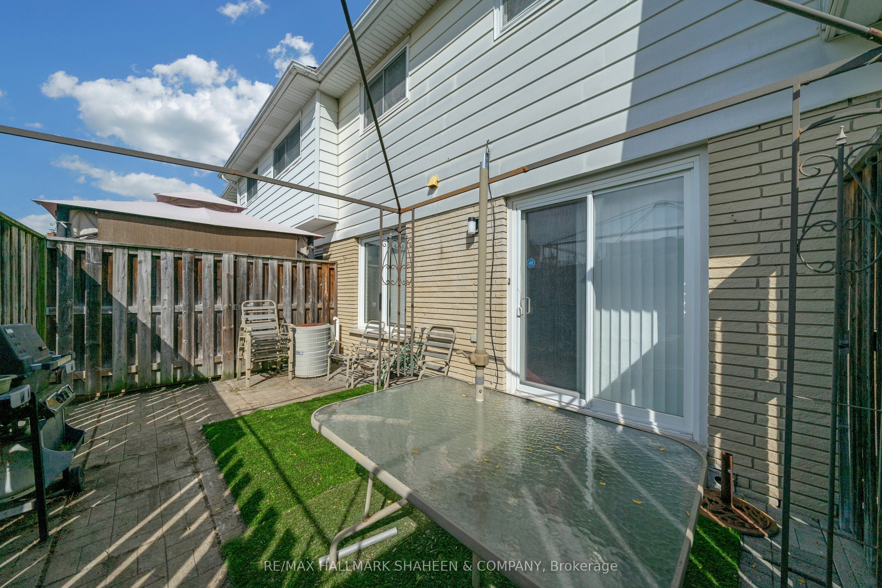 2238 Upper Middle Road 4 Property Photo 38