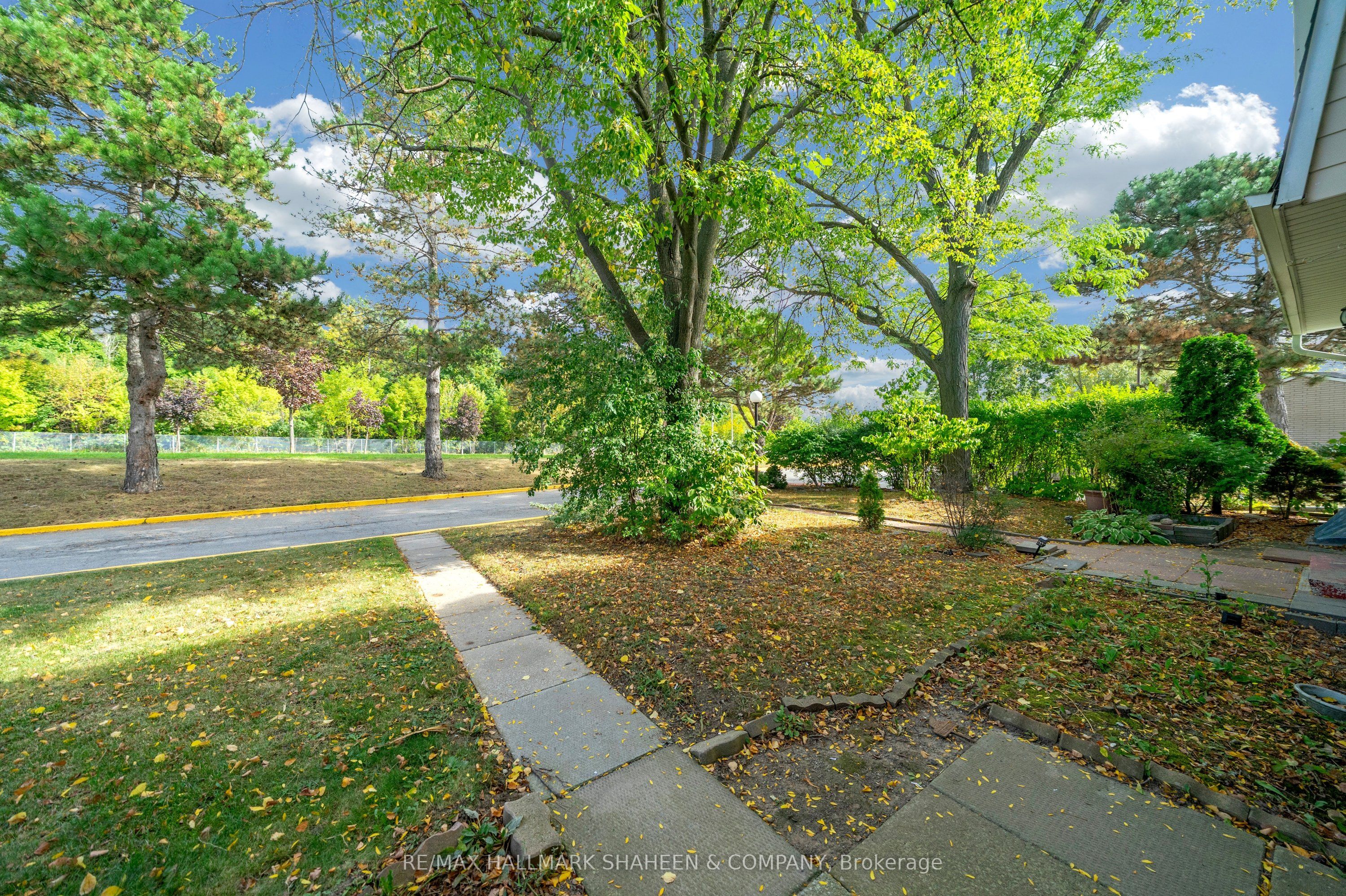 2238 Upper Middle Road 4 Property Photo 41