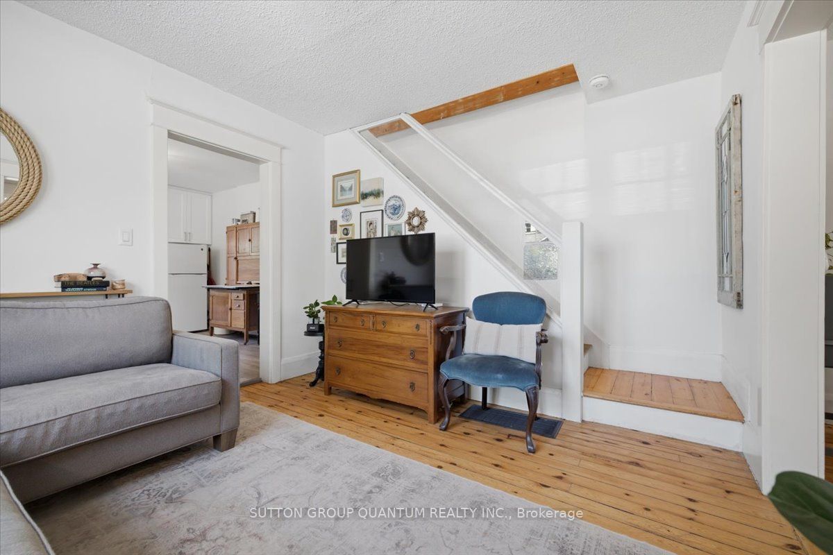 137 Chisholm Street Property Photo 15