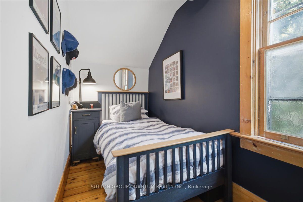 137 Chisholm Street Property Photo 30