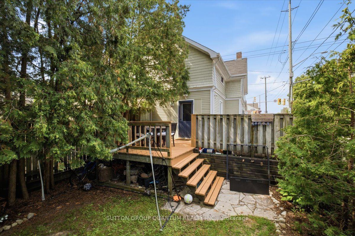 137 Chisholm Street Property Photo 43