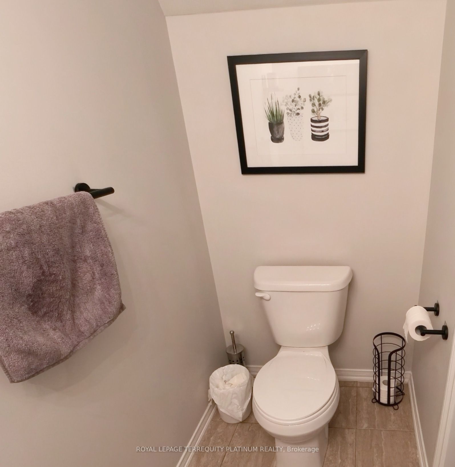 2468 Post Road 23 Property Photo 5