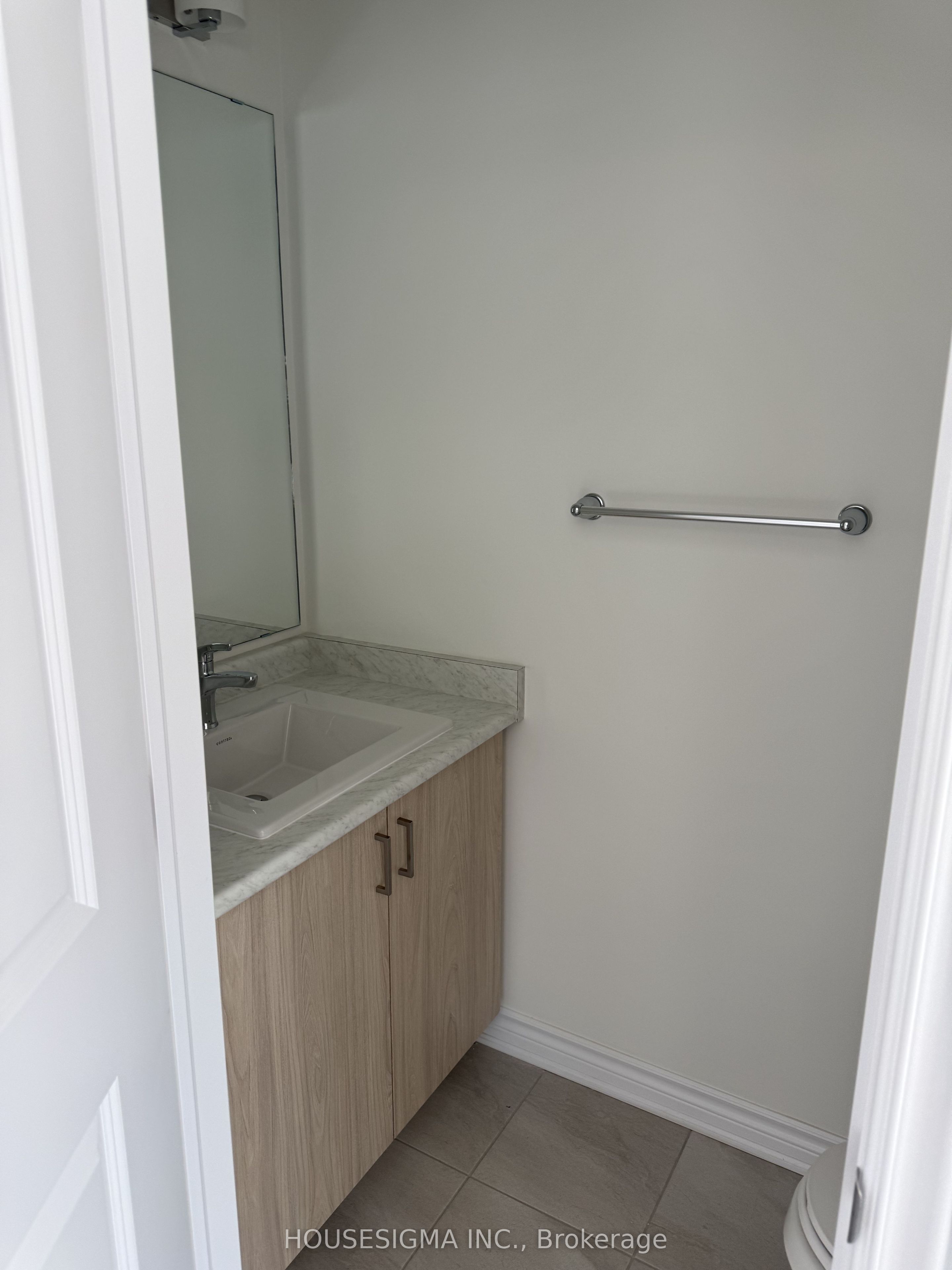 94 Fieldfare Road Property Photo 7