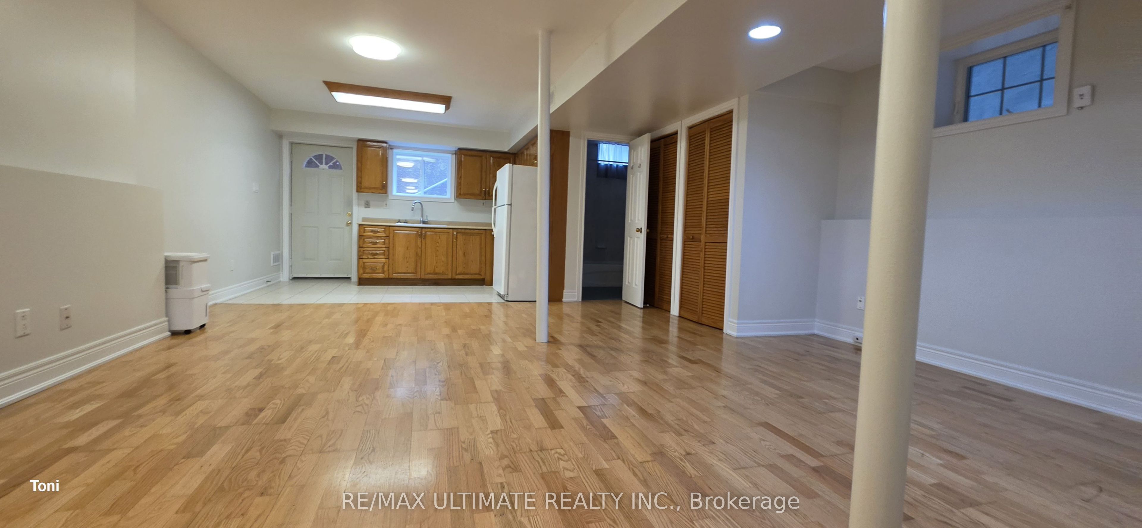 34 Peterborough Avenue Bsmt Property Photo 8