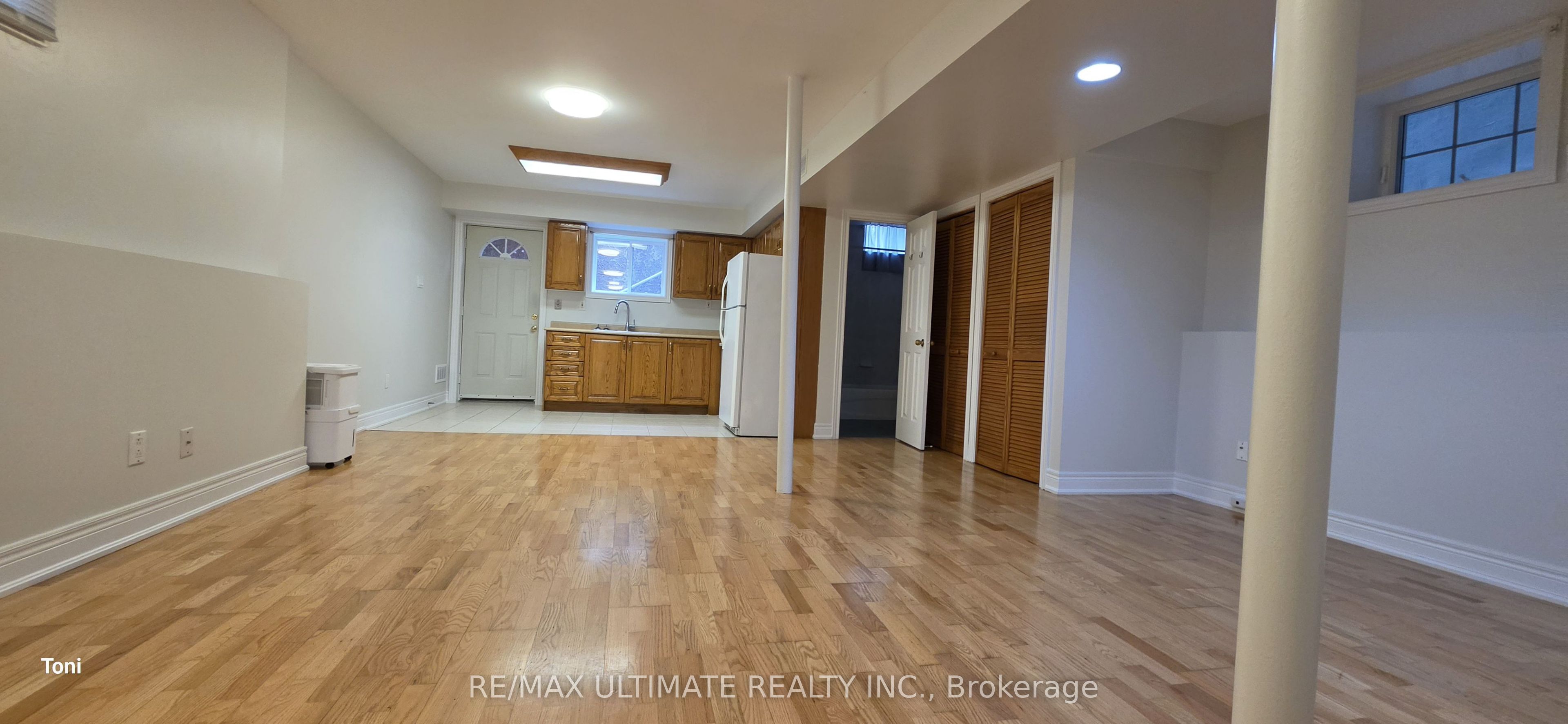 34 Peterborough Avenue Bsmt Property Photo 9