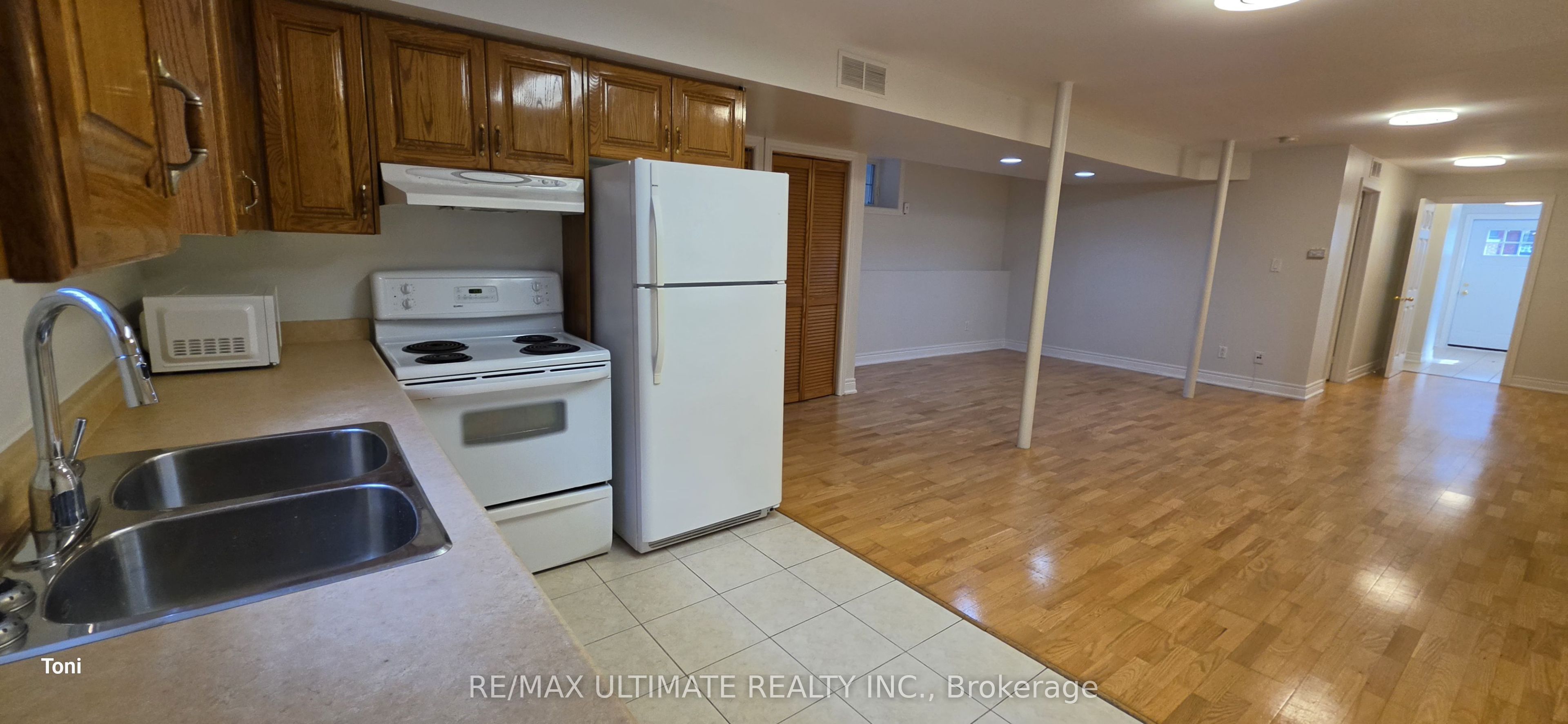 34 Peterborough Avenue Bsmt Property Photo 11