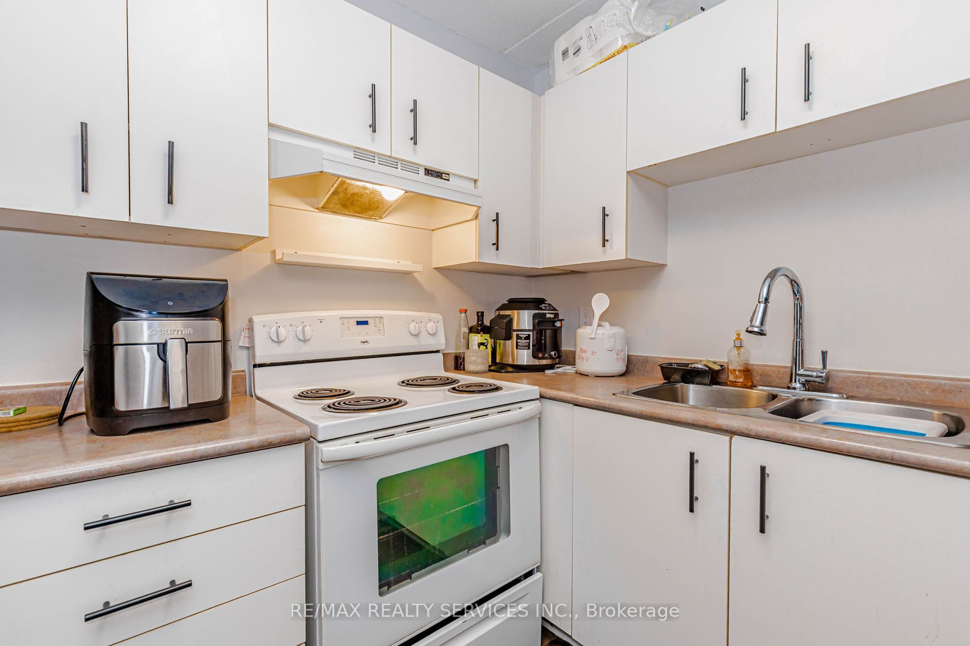4005 Kilmer Drive 310 Property Photo 20