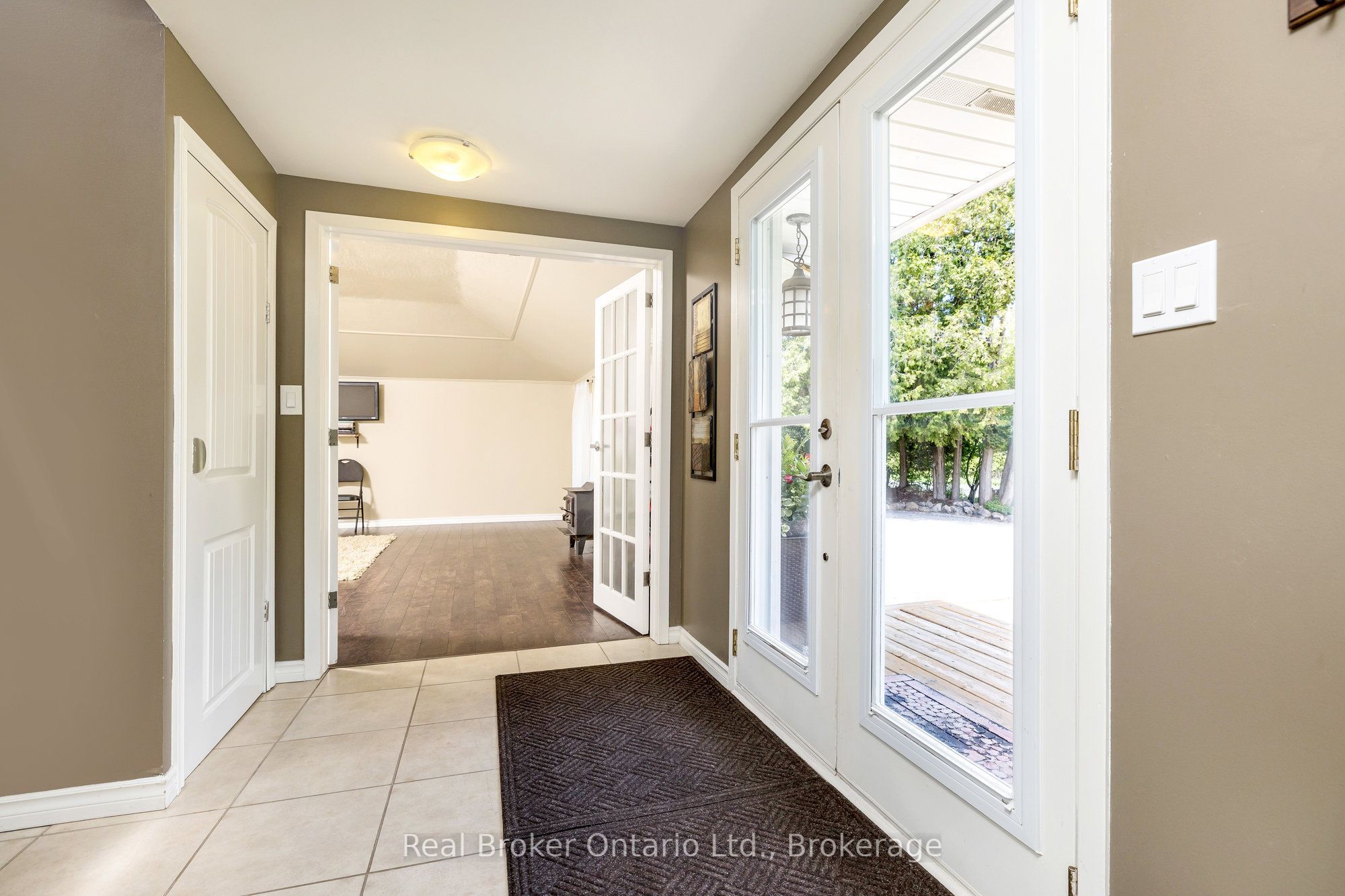 11170 Fifth Line Property Photo 15