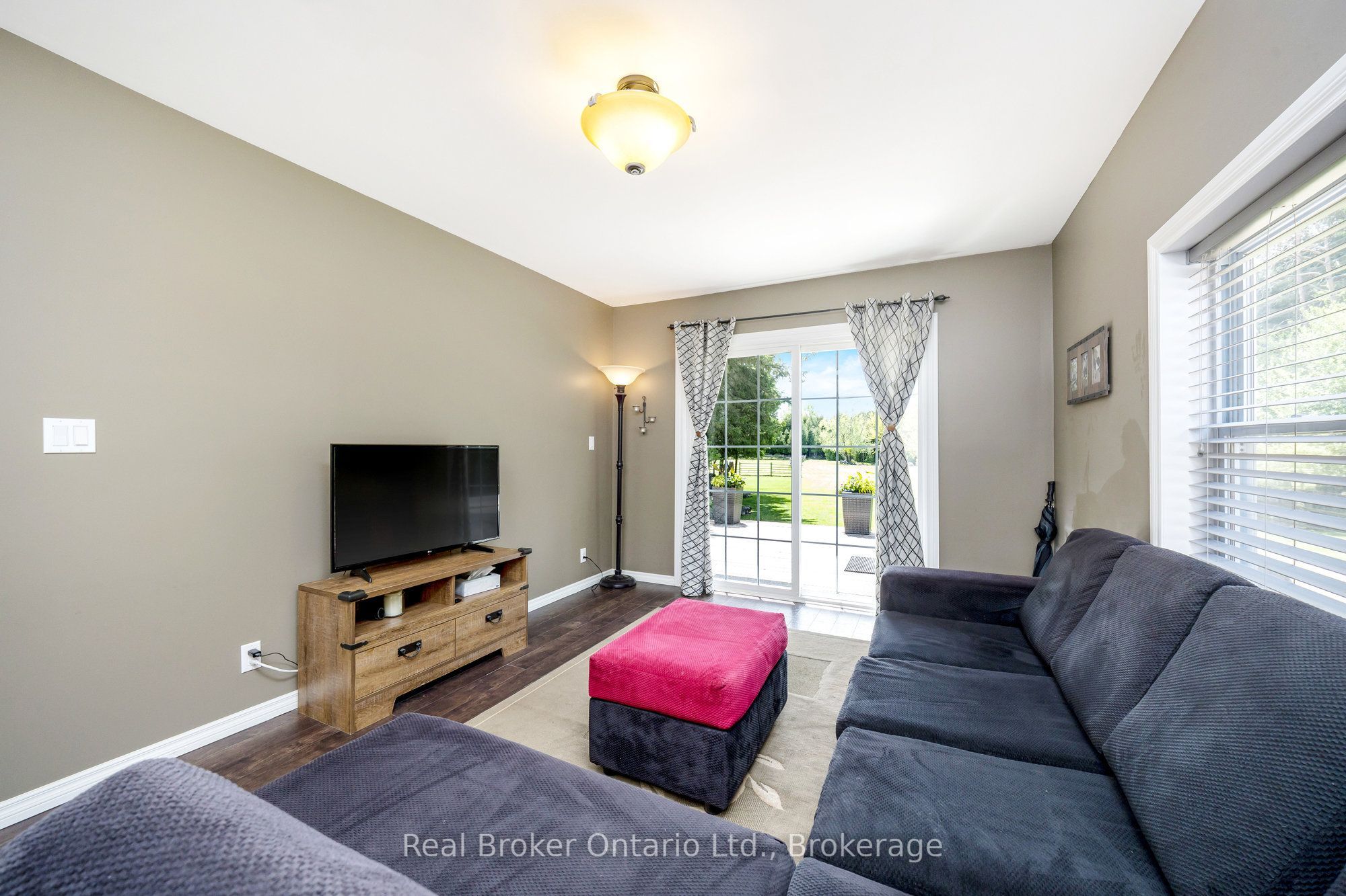 11170 Fifth Line Property Photo 19
