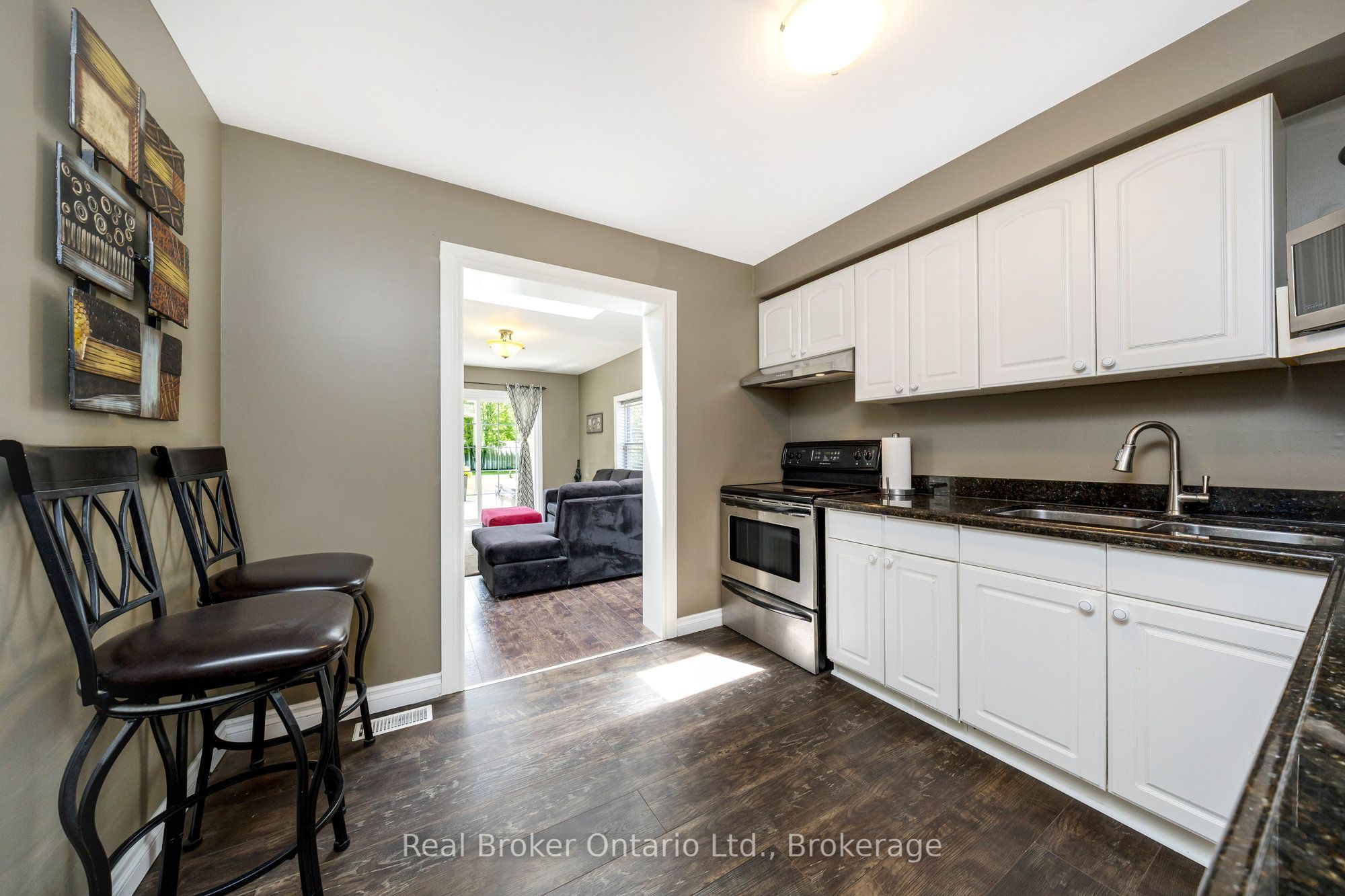 11170 Fifth Line Property Photo 21