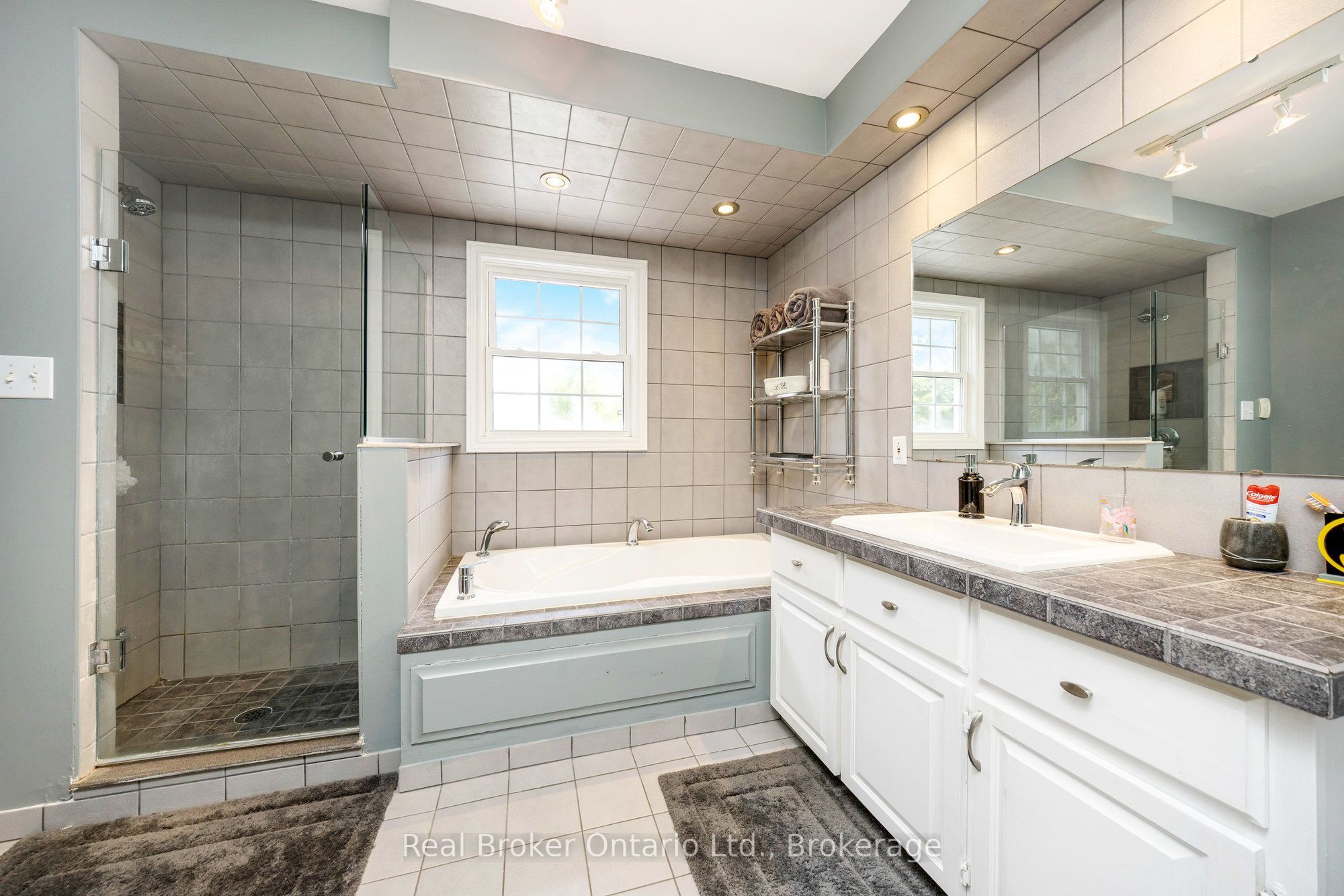 11170 Fifth Line Property Photo 30