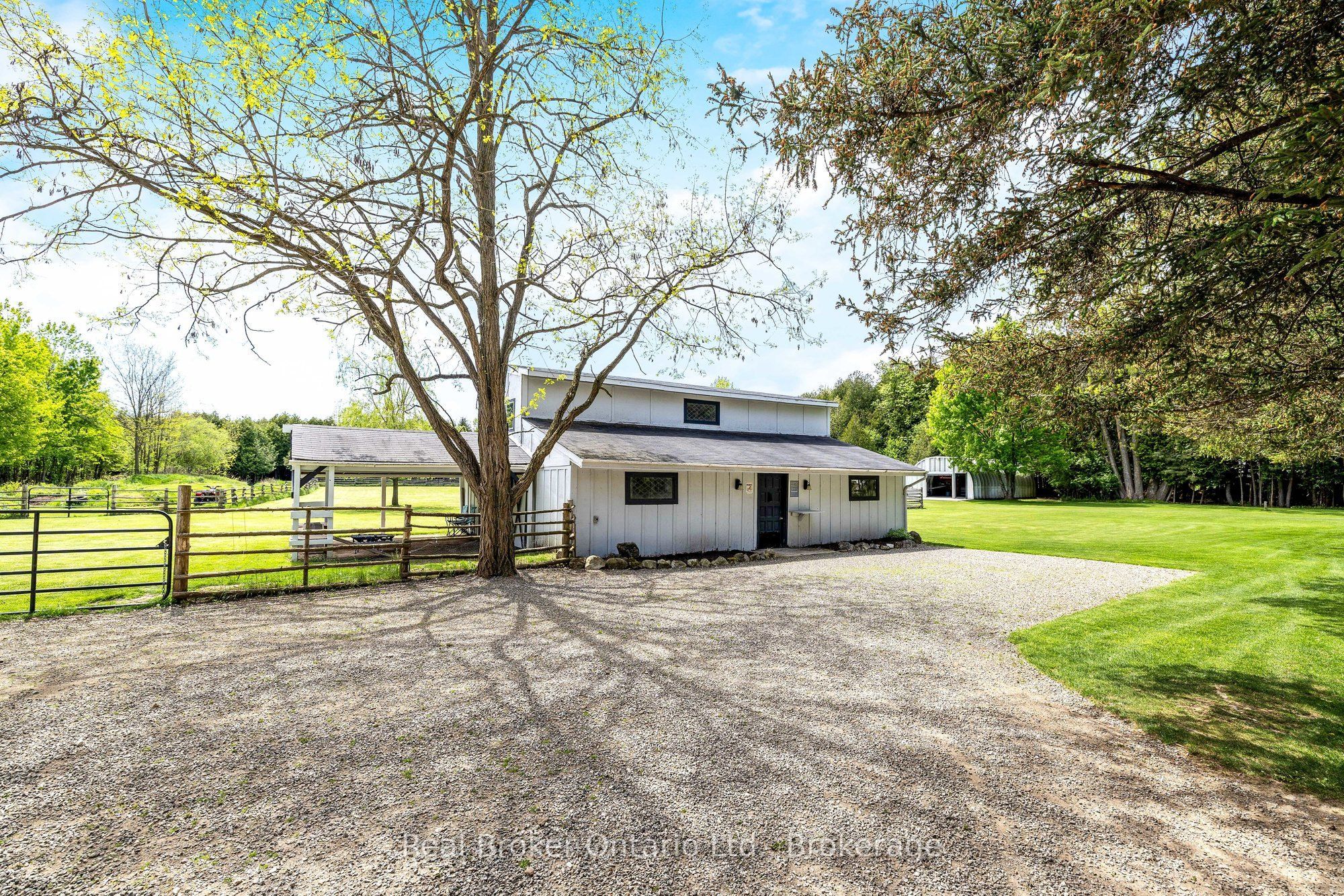 11170 Fifth Line Property Photo 37