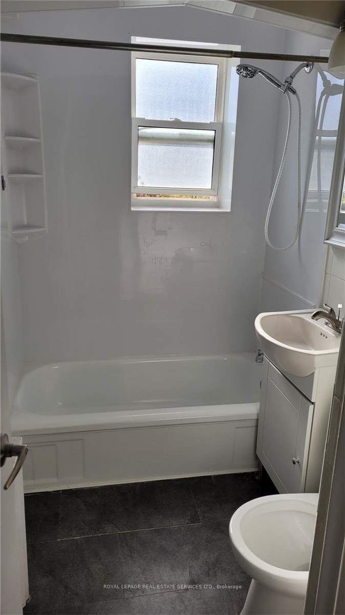 55a Long Branch Avenue 102 Property Photo 4