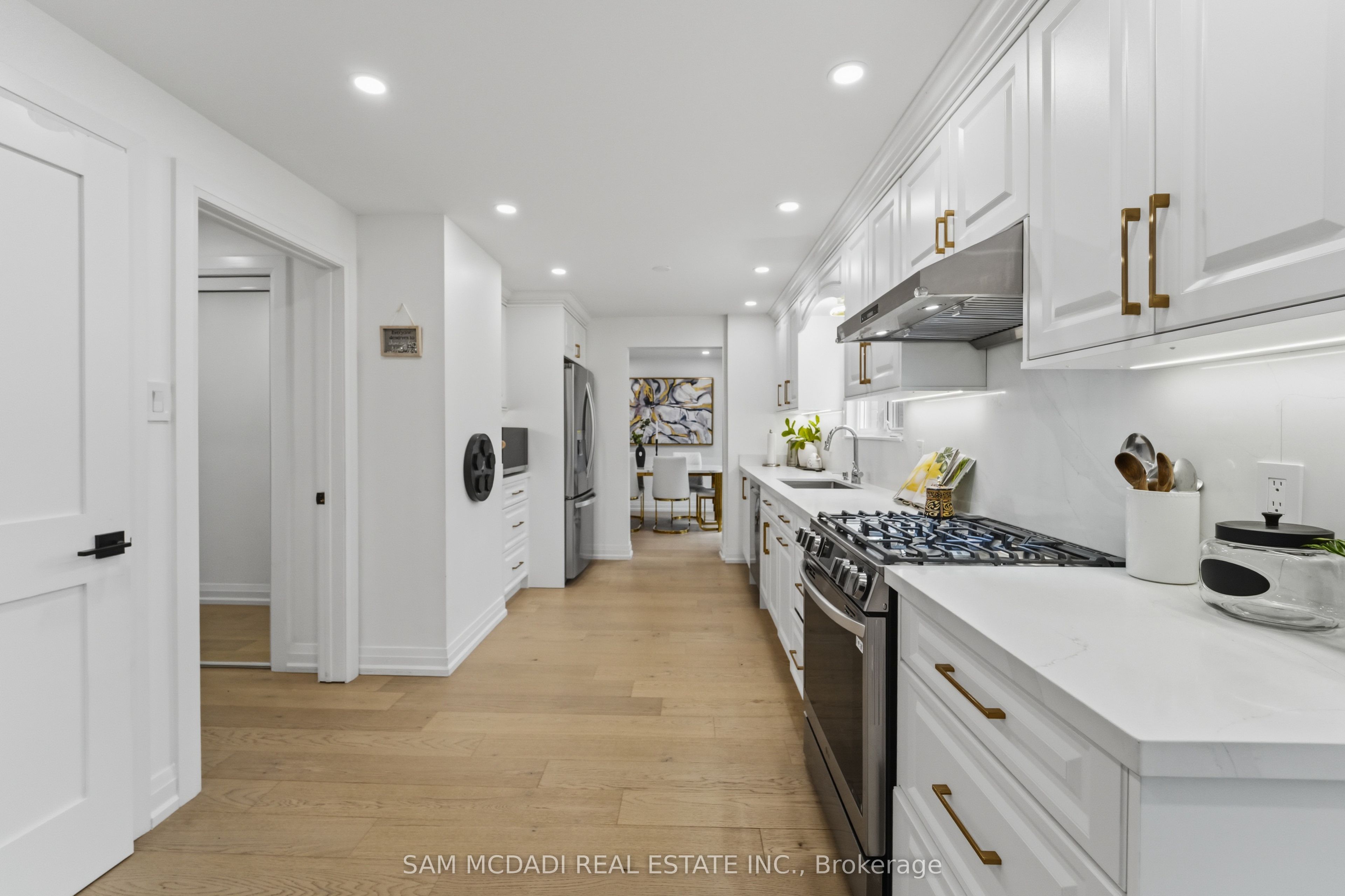 2290 Devon Road Property Photo 8