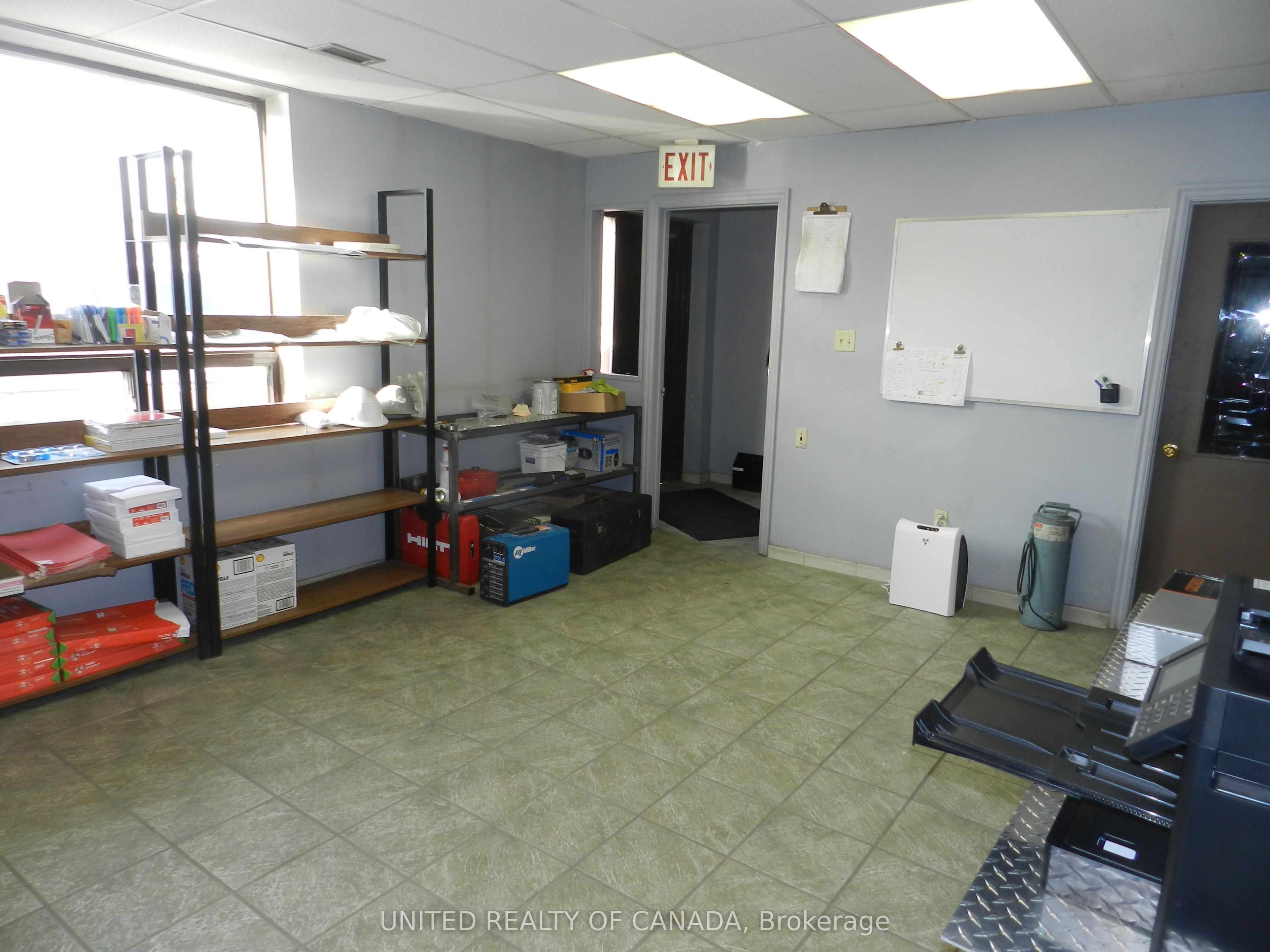 1807 Drew Road Property Photo 12