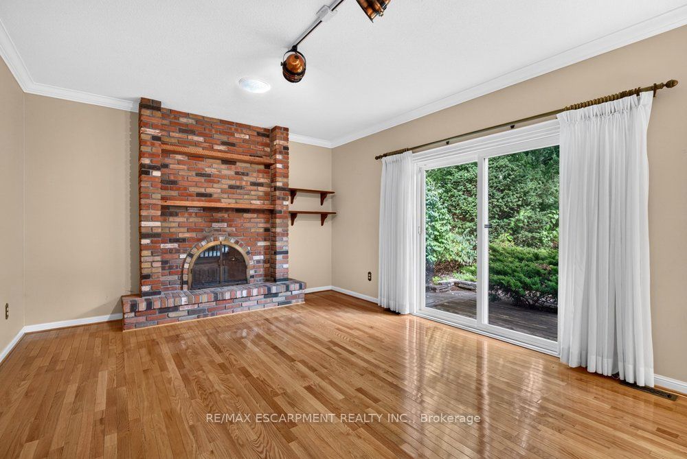 159 All Saints Crescent Property Photo 9