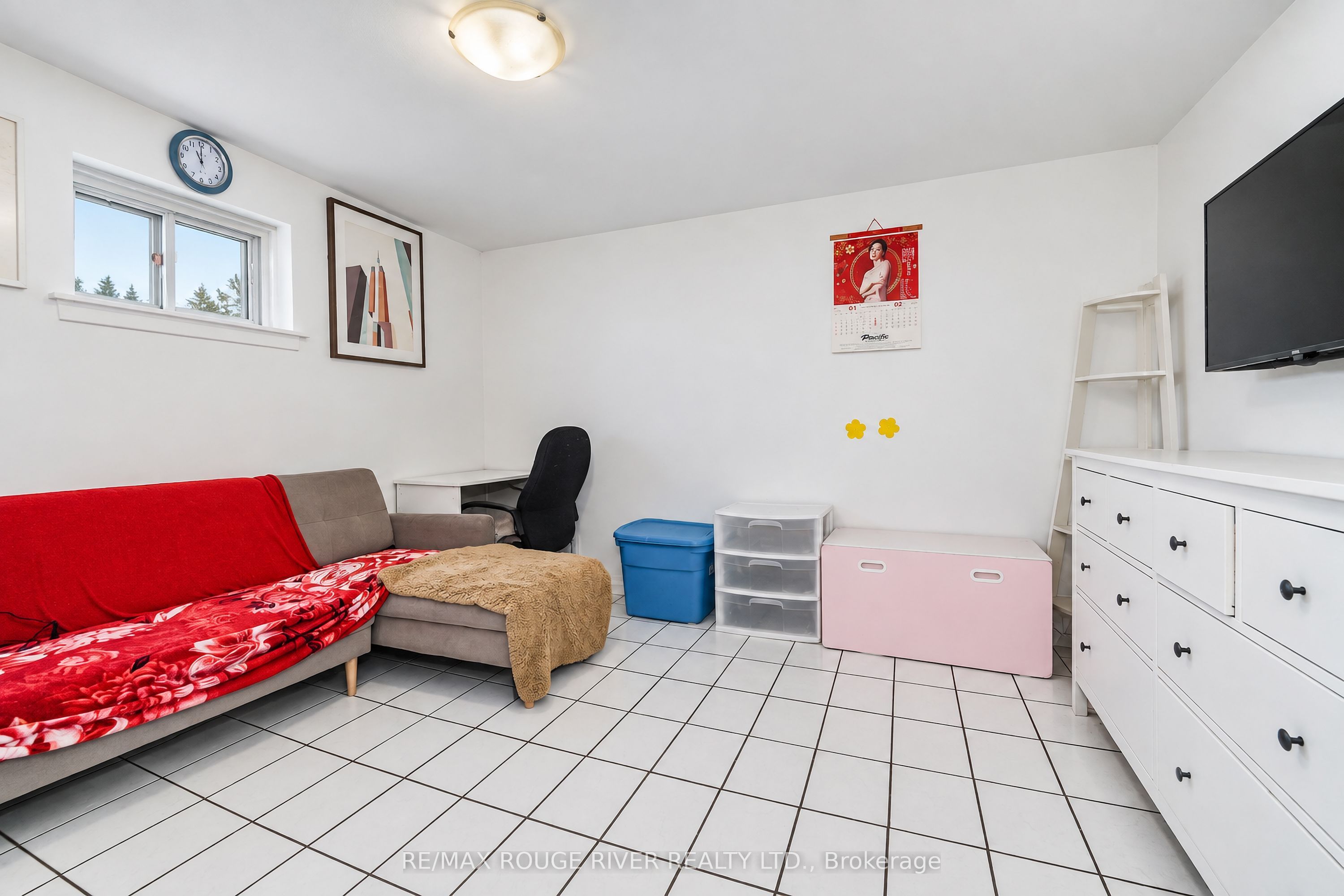 9 Gosford Boulevard 3 Property Photo 23