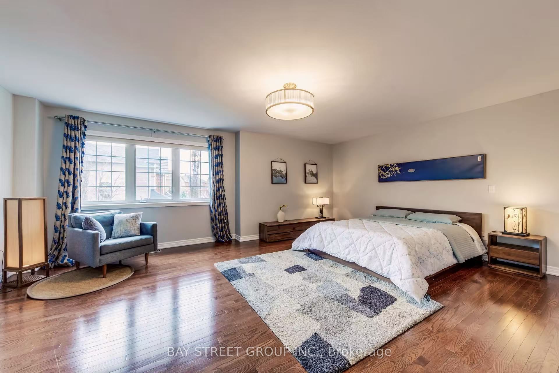 1087 Kestell Boulevard N Property Photo 24