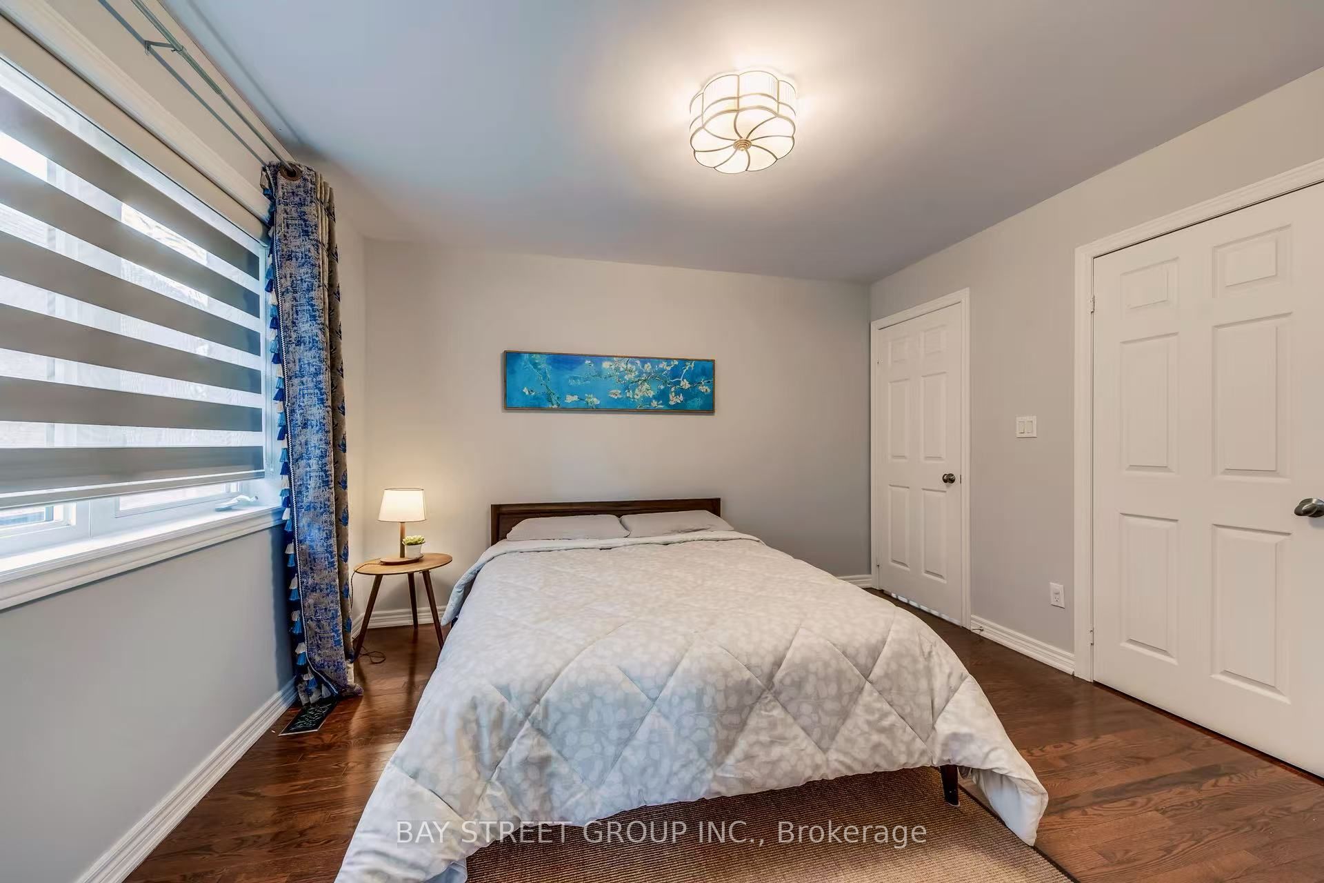 1087 Kestell Boulevard N Property Photo 28