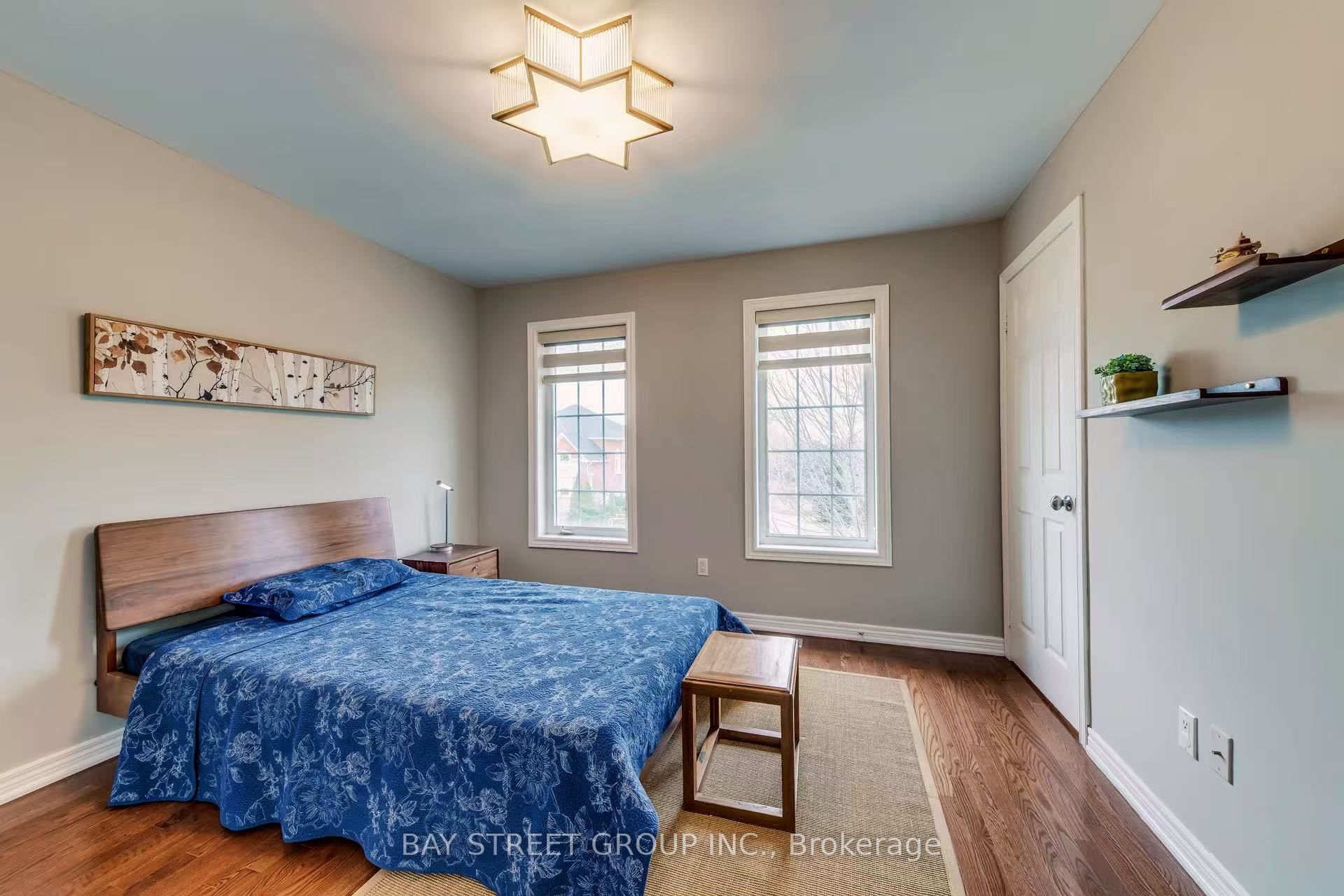 1087 Kestell Boulevard N Property Photo 31
