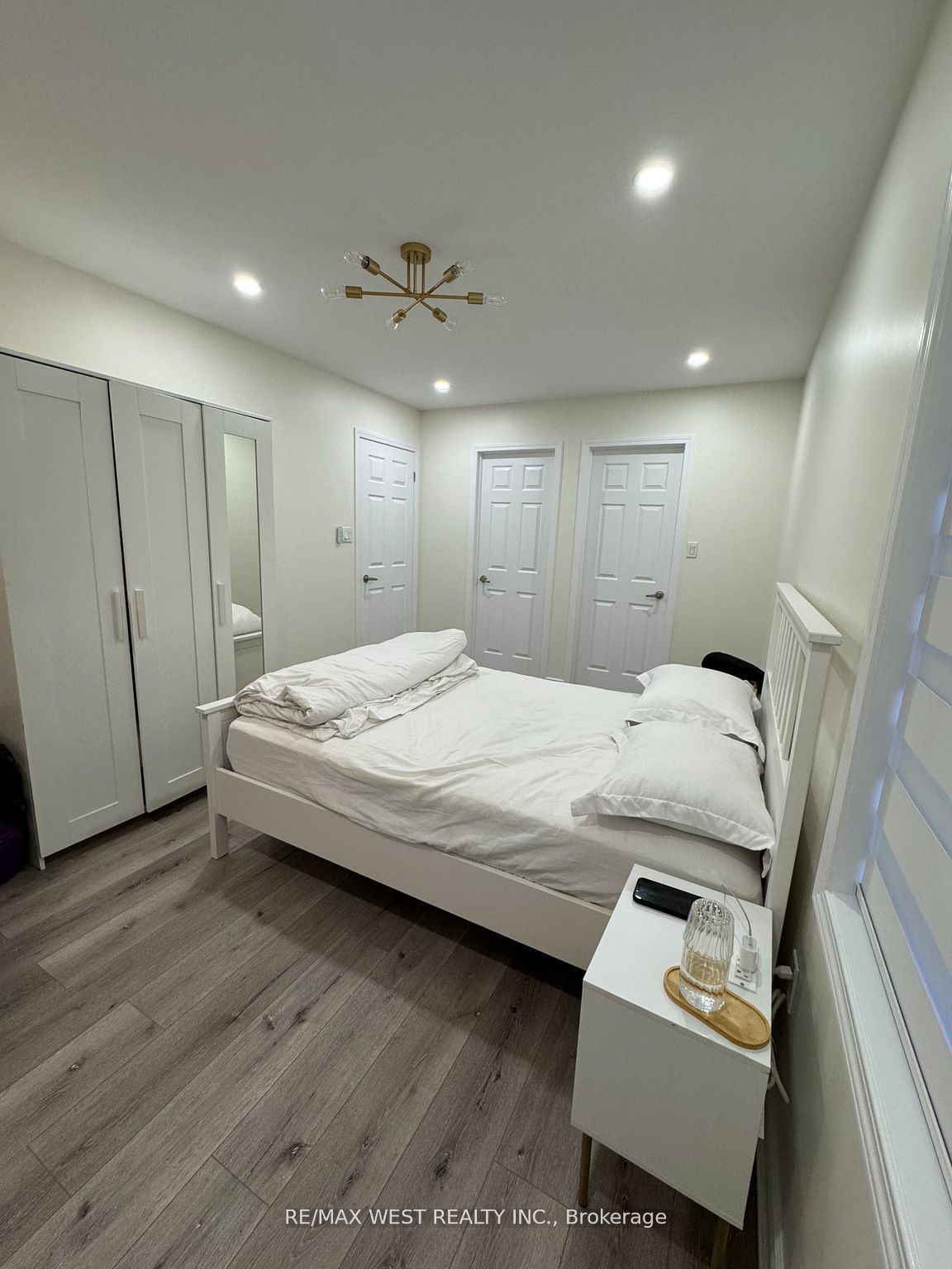925 Burrows Gate Property Photo 14