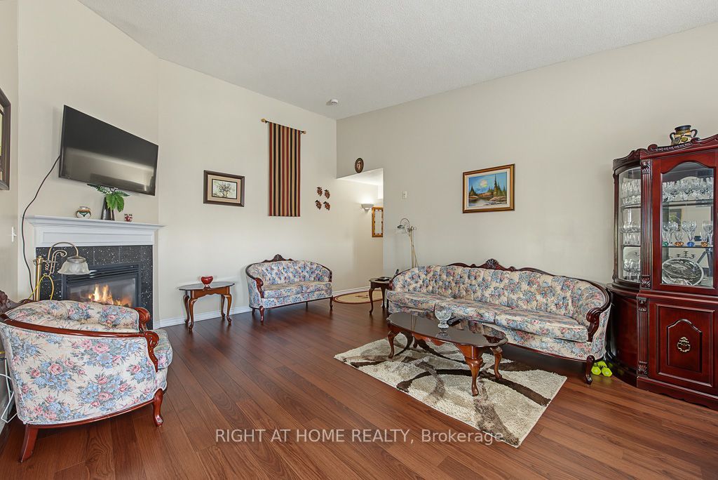 1487 Maple Avenue 401 Property Photo 6
