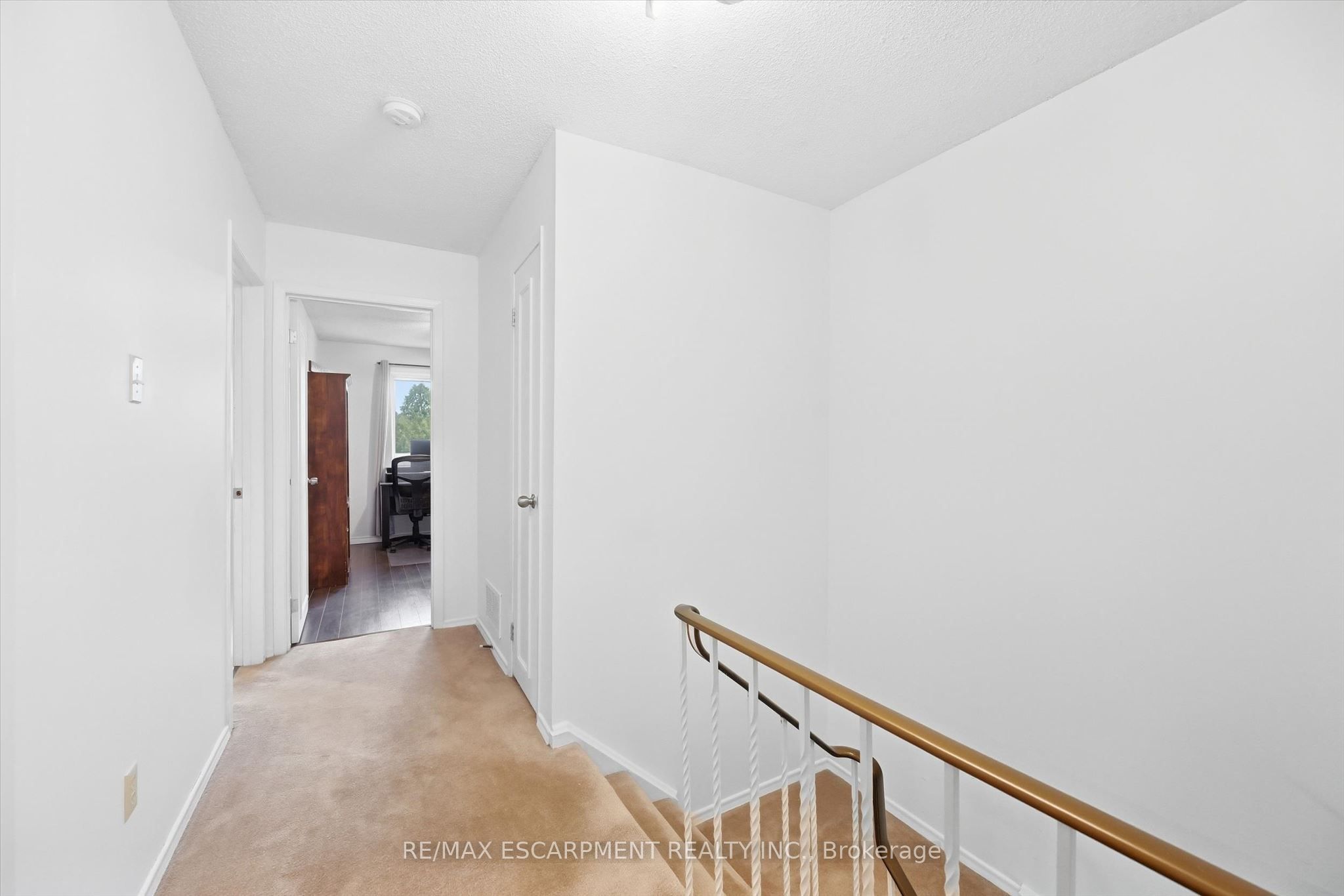 1548 Newlands Crescent 14 Property Photo 22