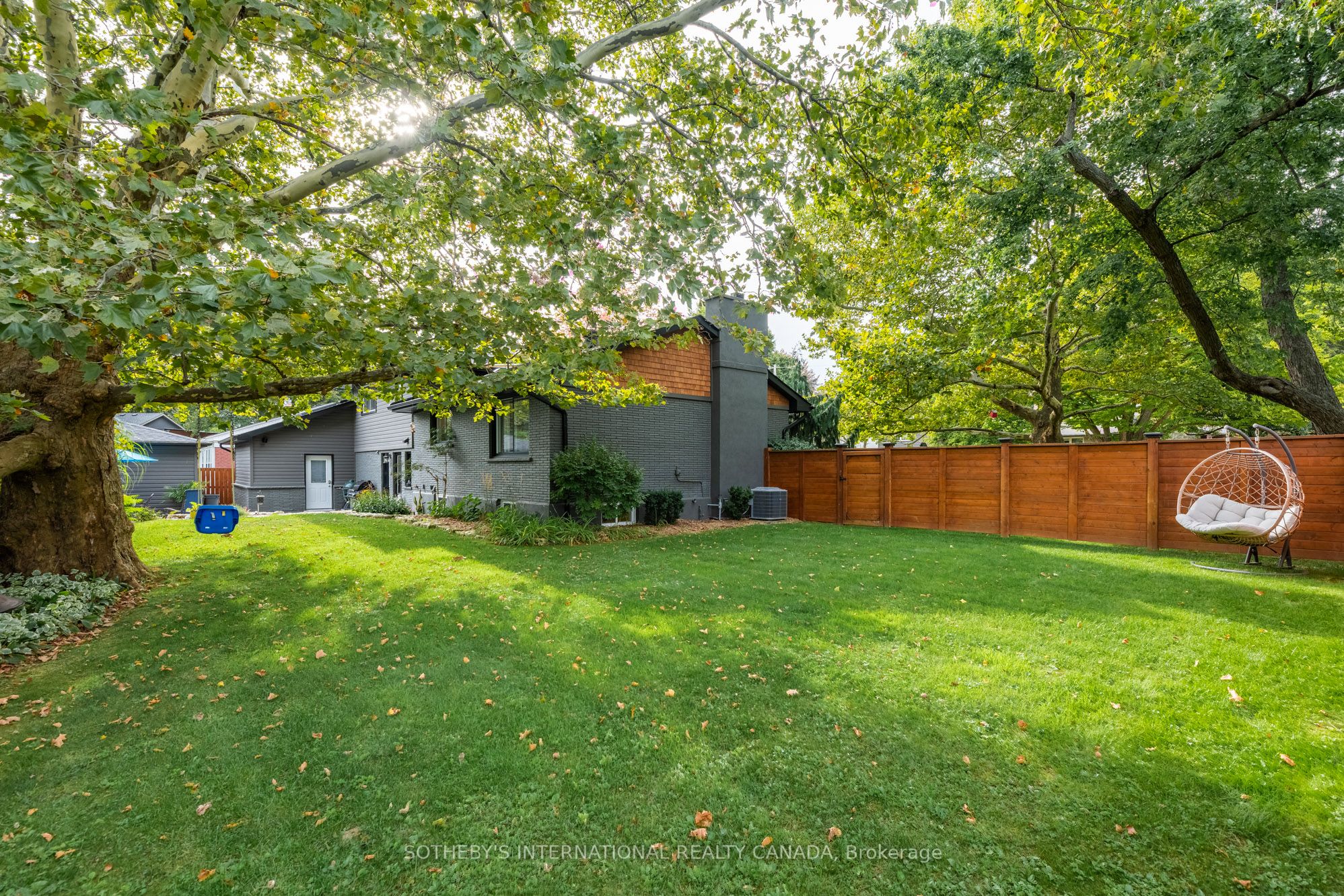 600 Deborah Crescent Property Photo 33