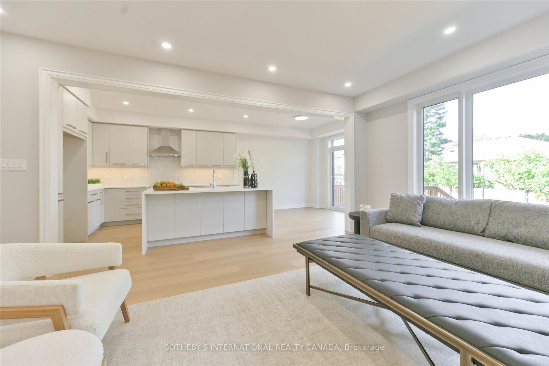 518 Markay Common Property Photo 8