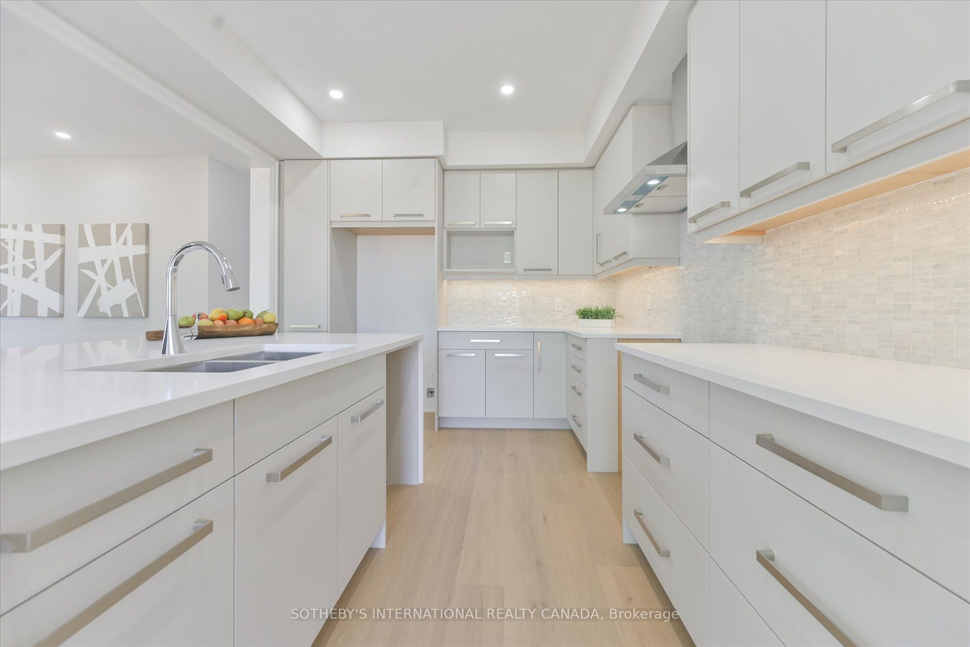 518 Markay Common Property Photo 12