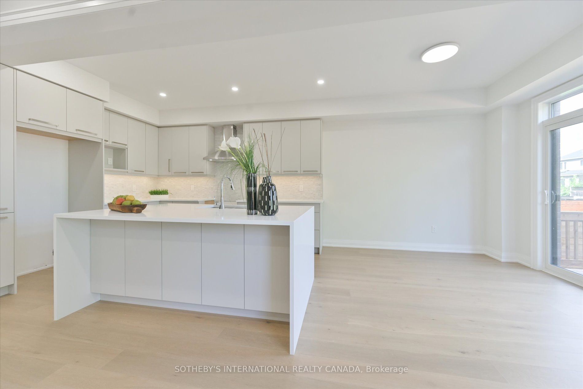 518 Markay Common Property Photo 13
