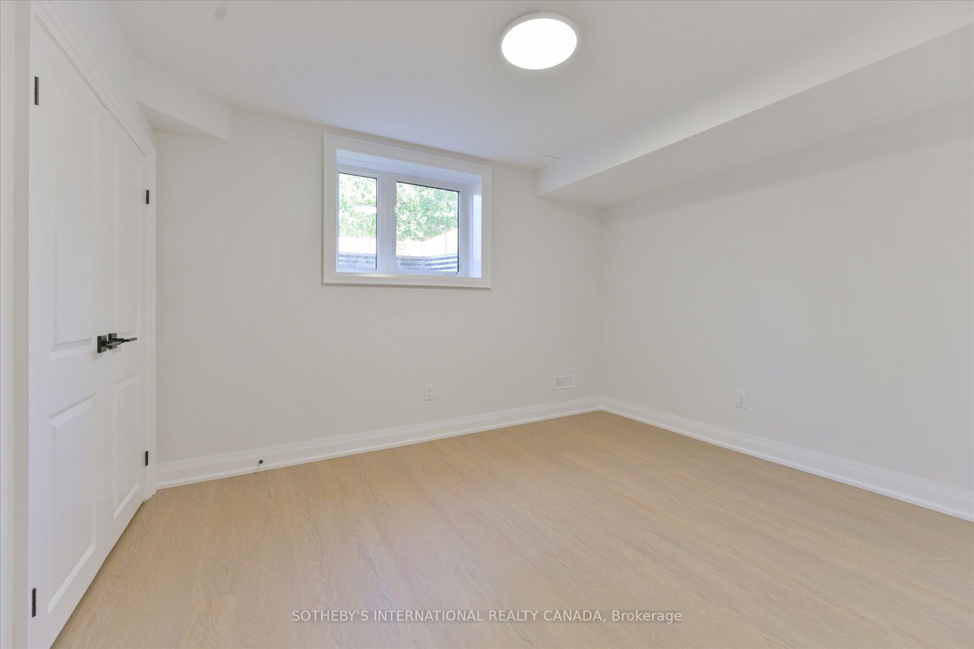 518 Markay Common Property Photo 28