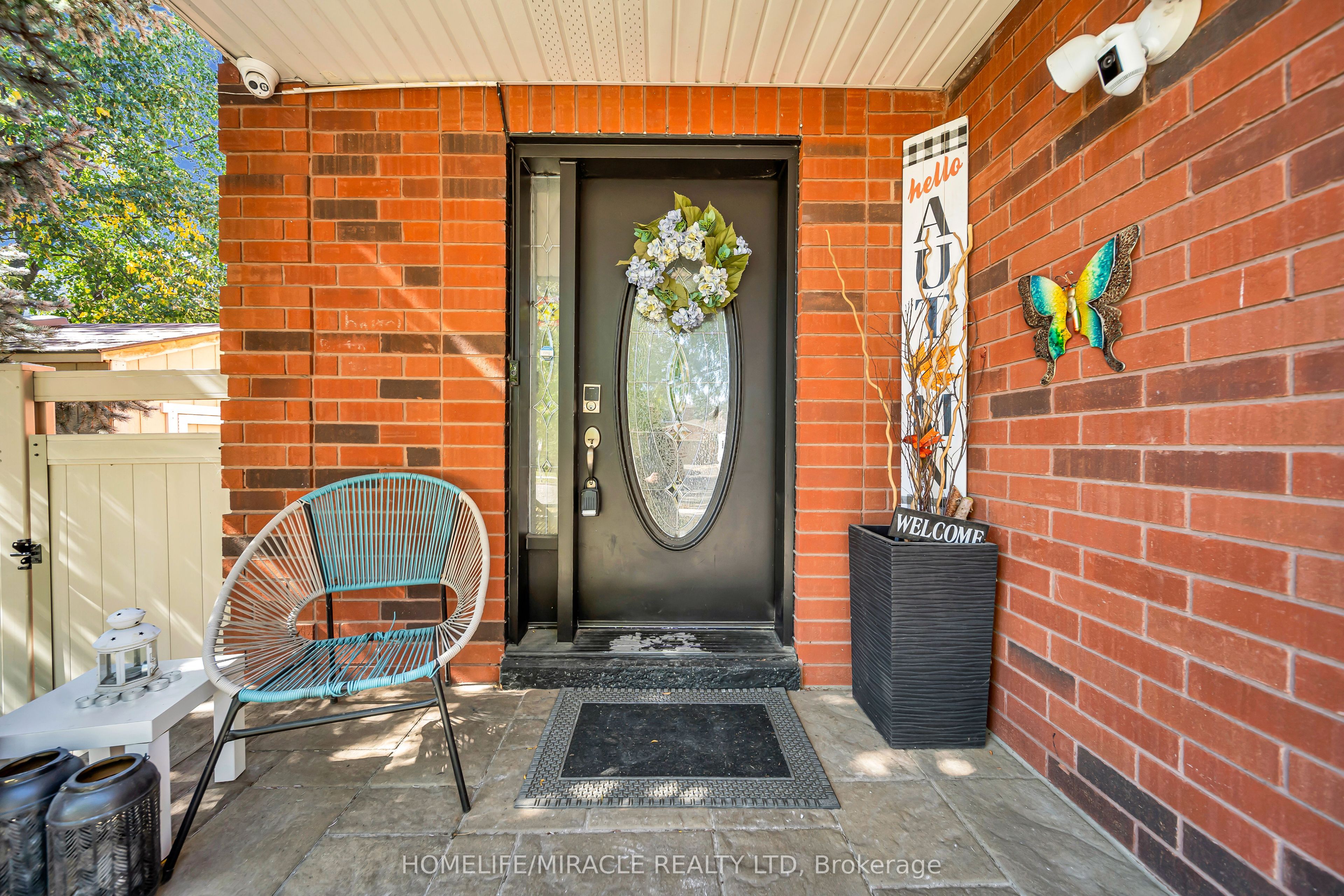 469 Fothergill Boulevard Property Photo 4