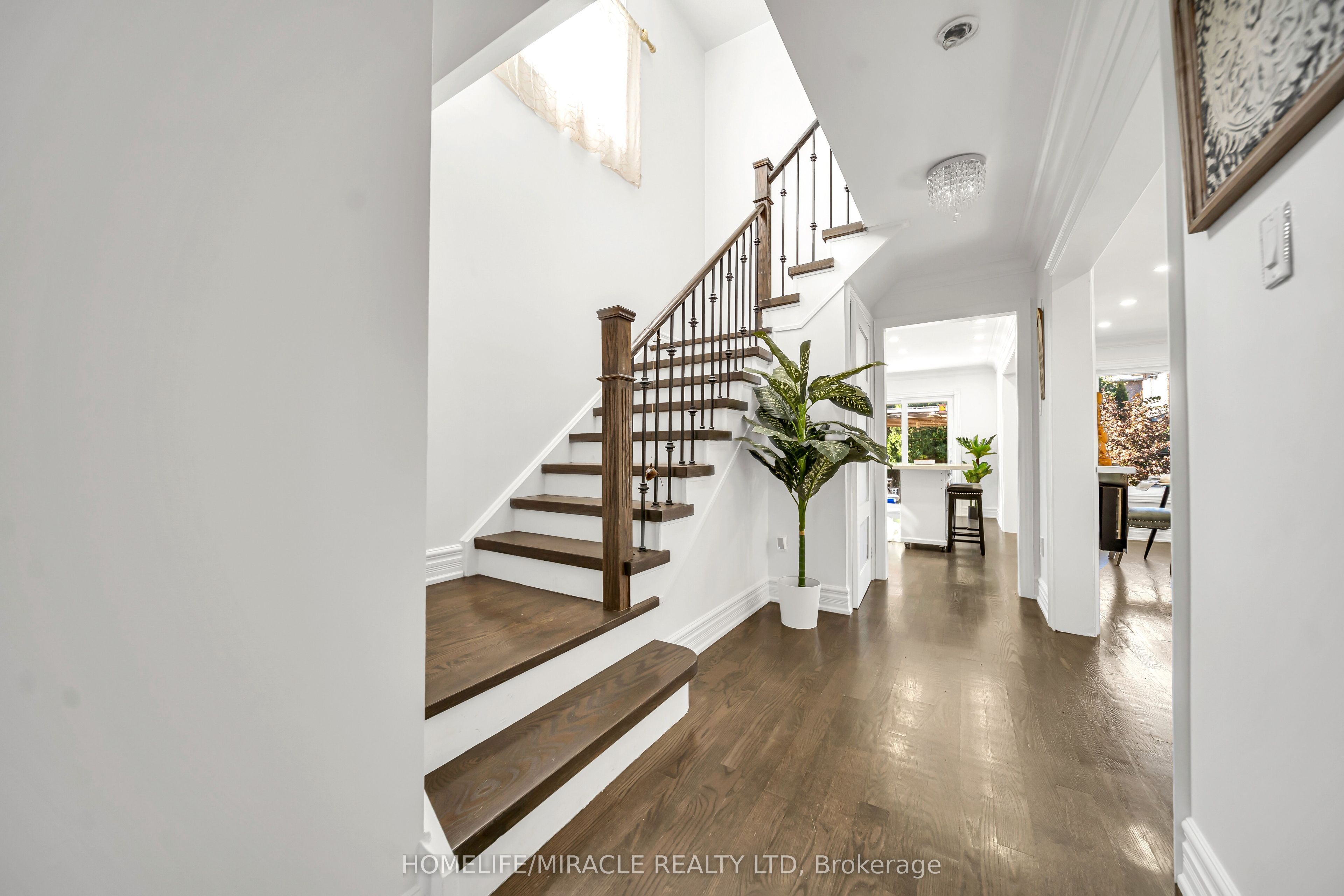469 Fothergill Boulevard Property Photo 8