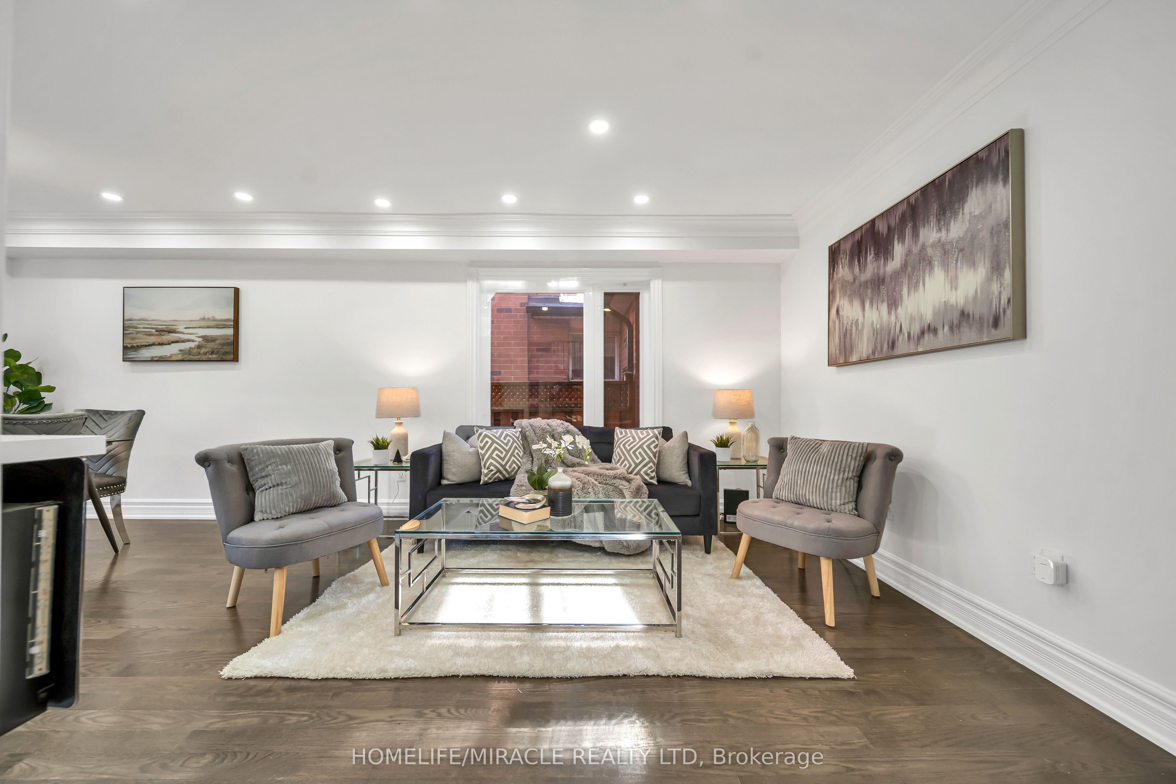 469 Fothergill Boulevard Property Photo 9