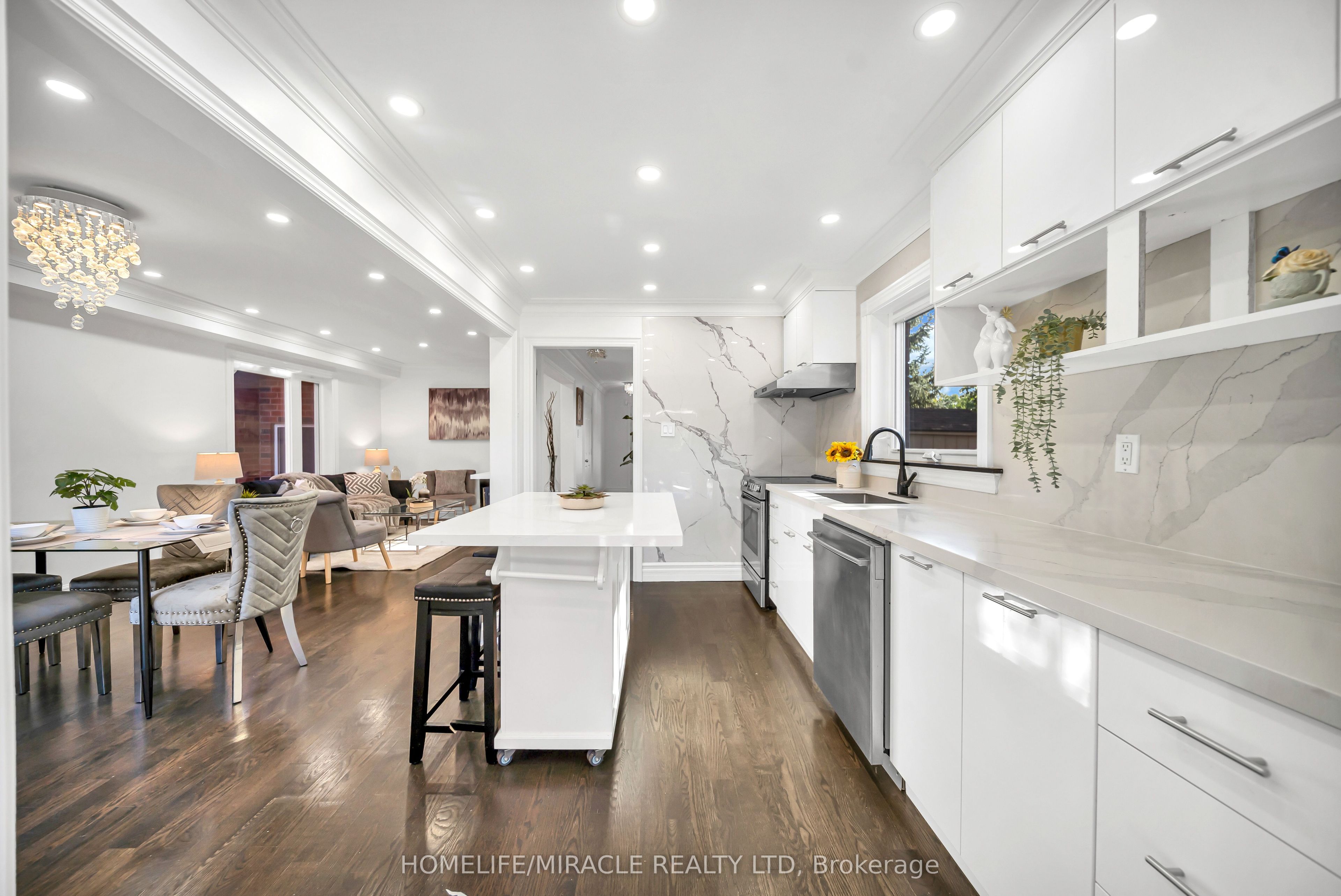 469 Fothergill Boulevard Property Photo 17