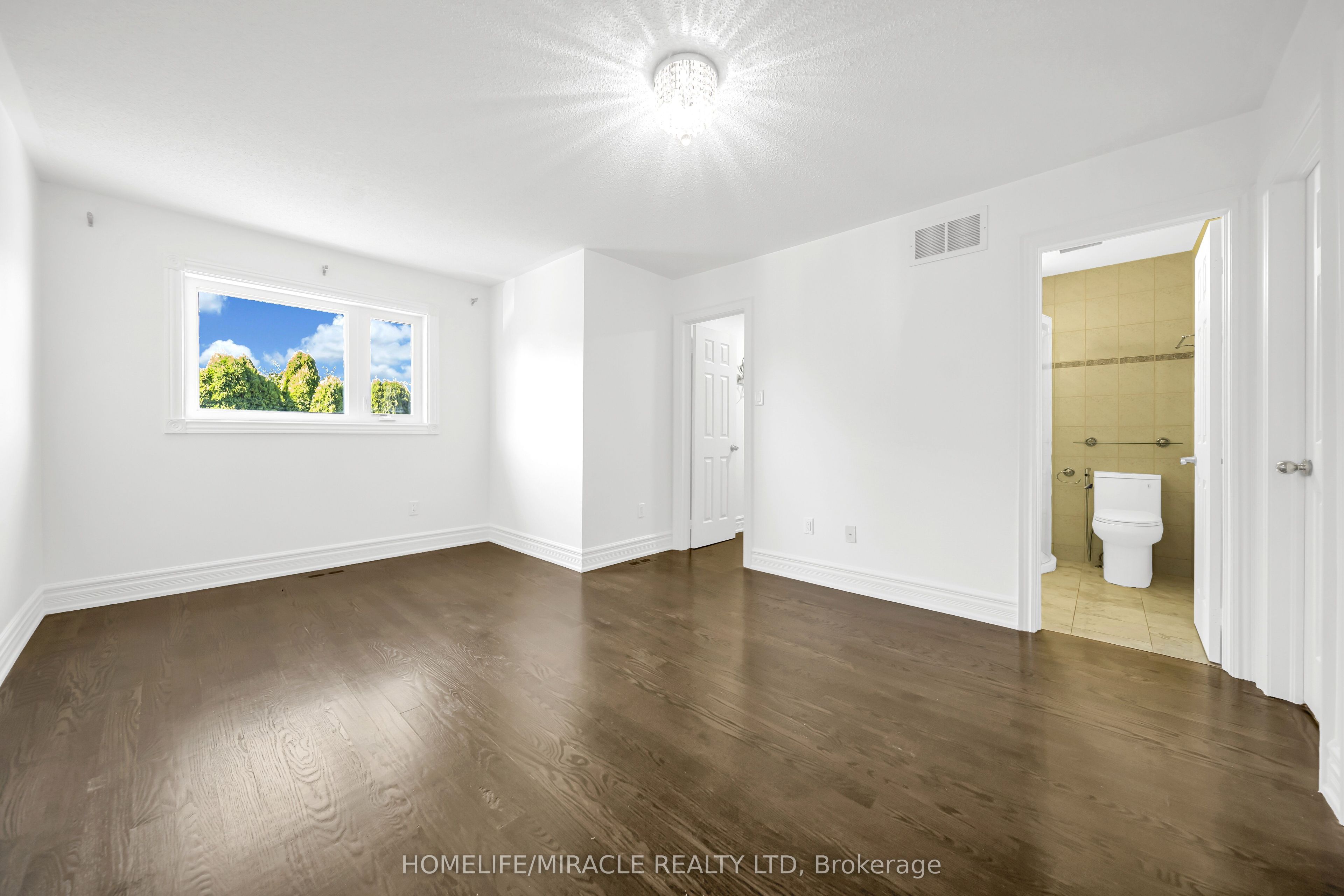 469 Fothergill Boulevard Property Photo 26