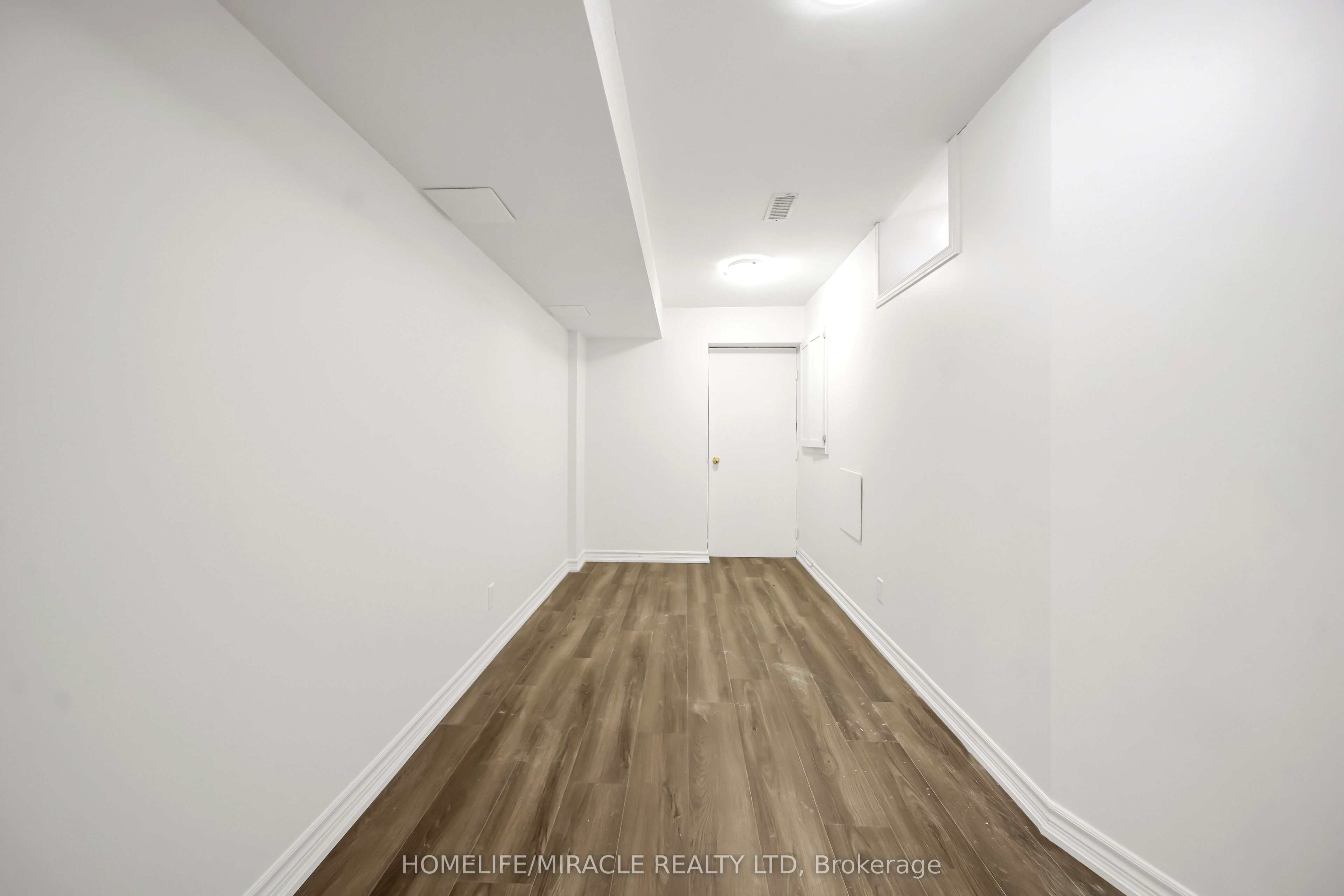 469 Fothergill Boulevard Property Photo 32