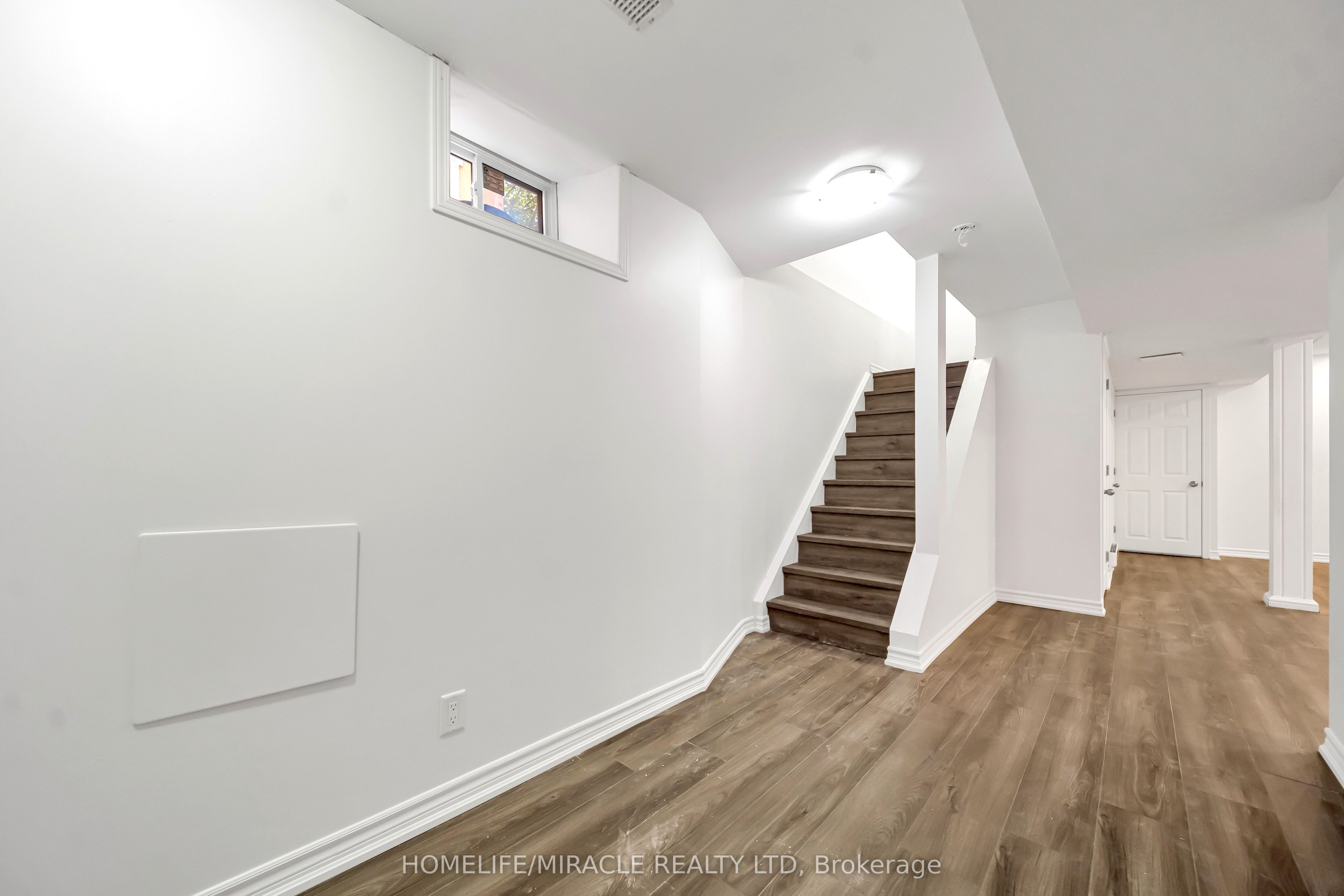 469 Fothergill Boulevard Property Photo 33