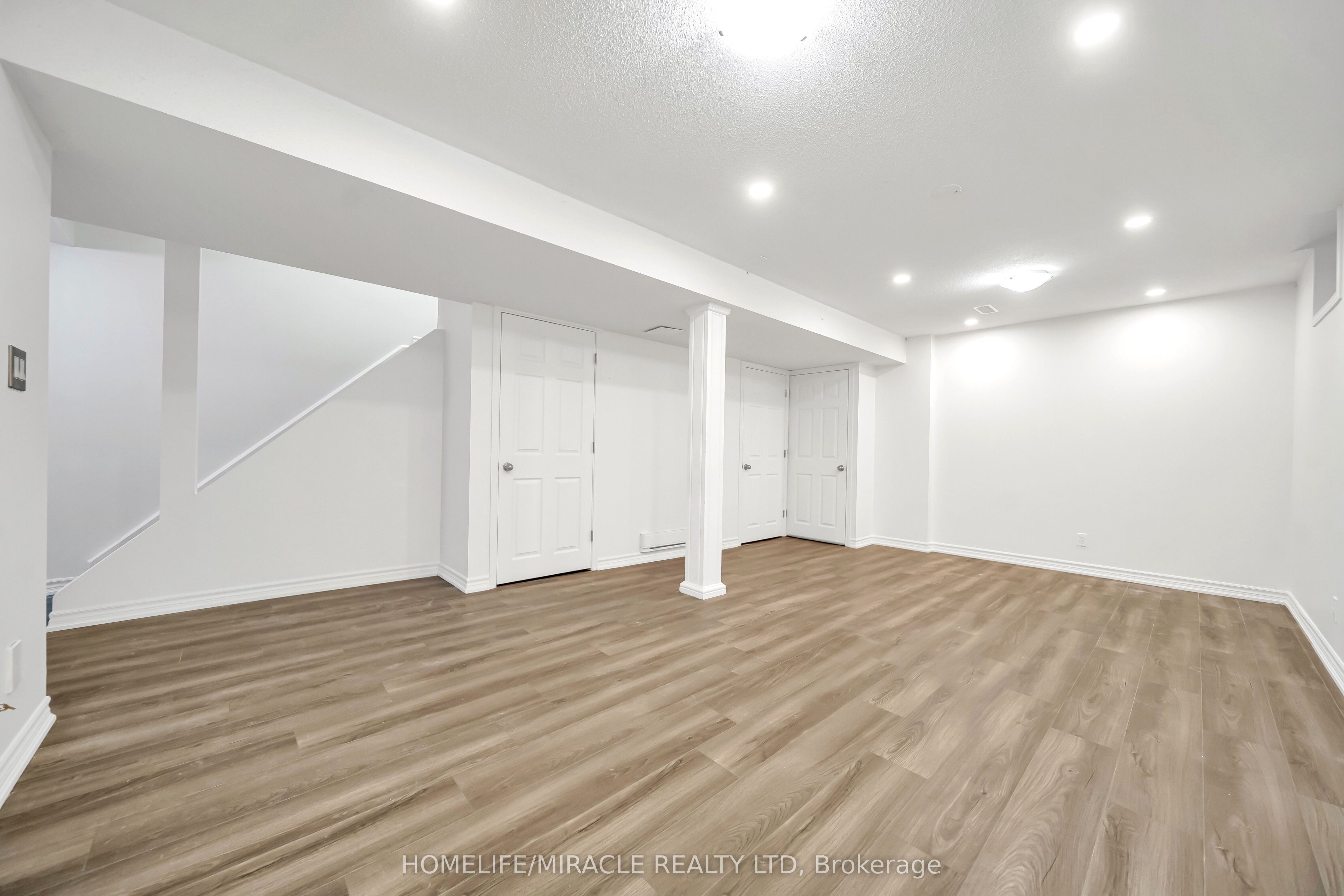 469 Fothergill Boulevard Property Photo 36