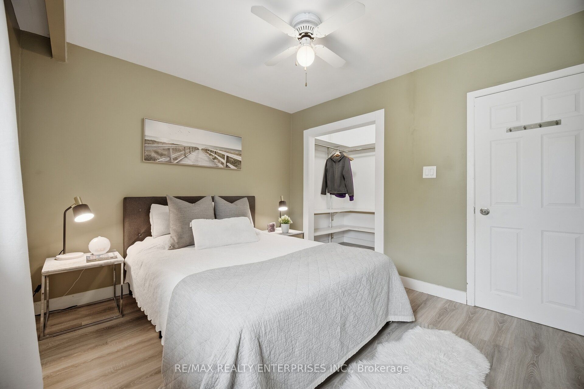 1310 Redbank Crescent Property Photo 12