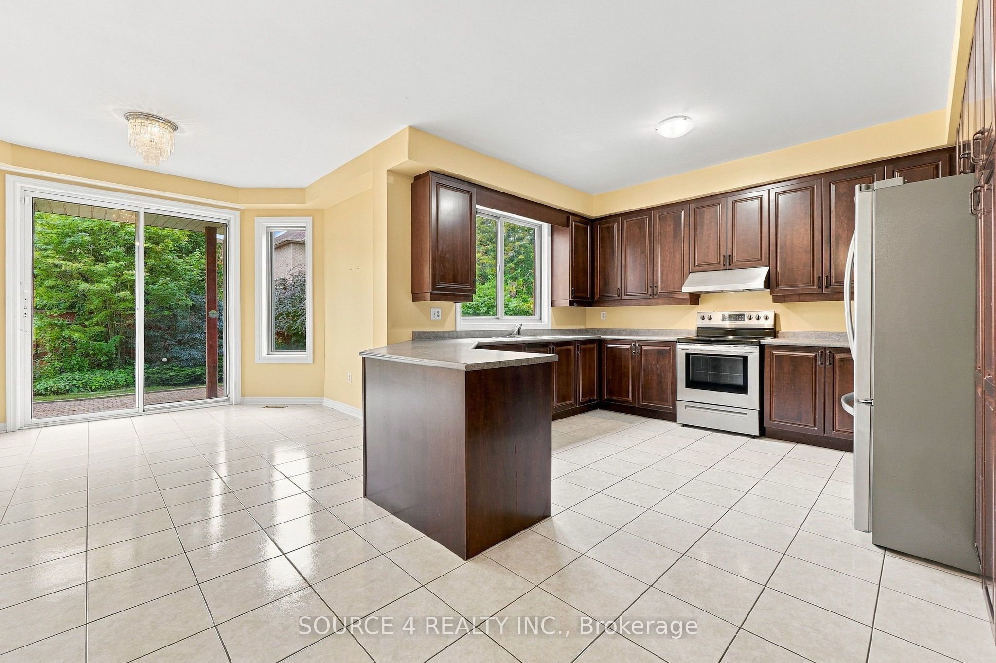 1805 Glenvista Drive Property Photo 10