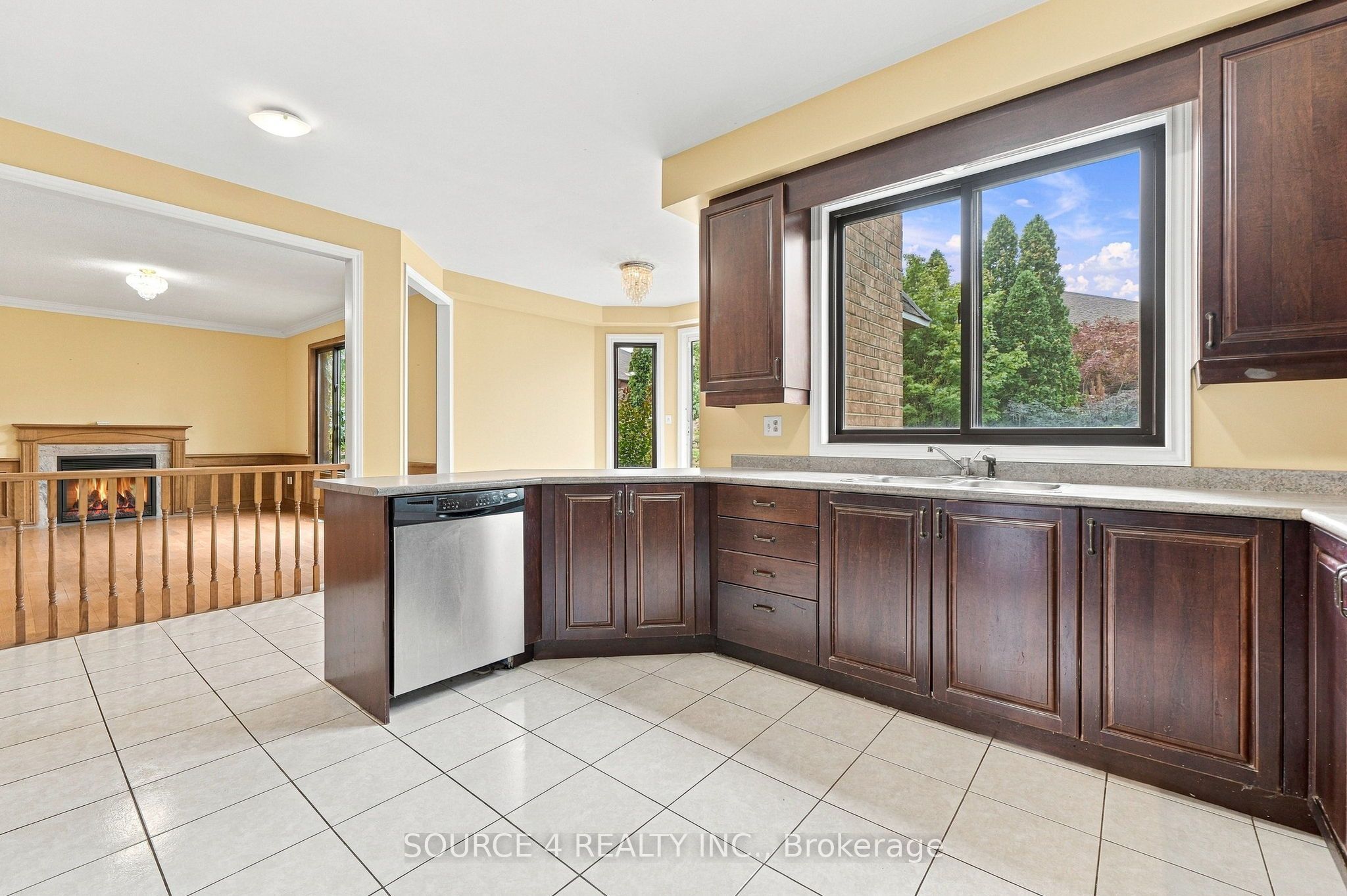 1805 Glenvista Drive Property Photo 12