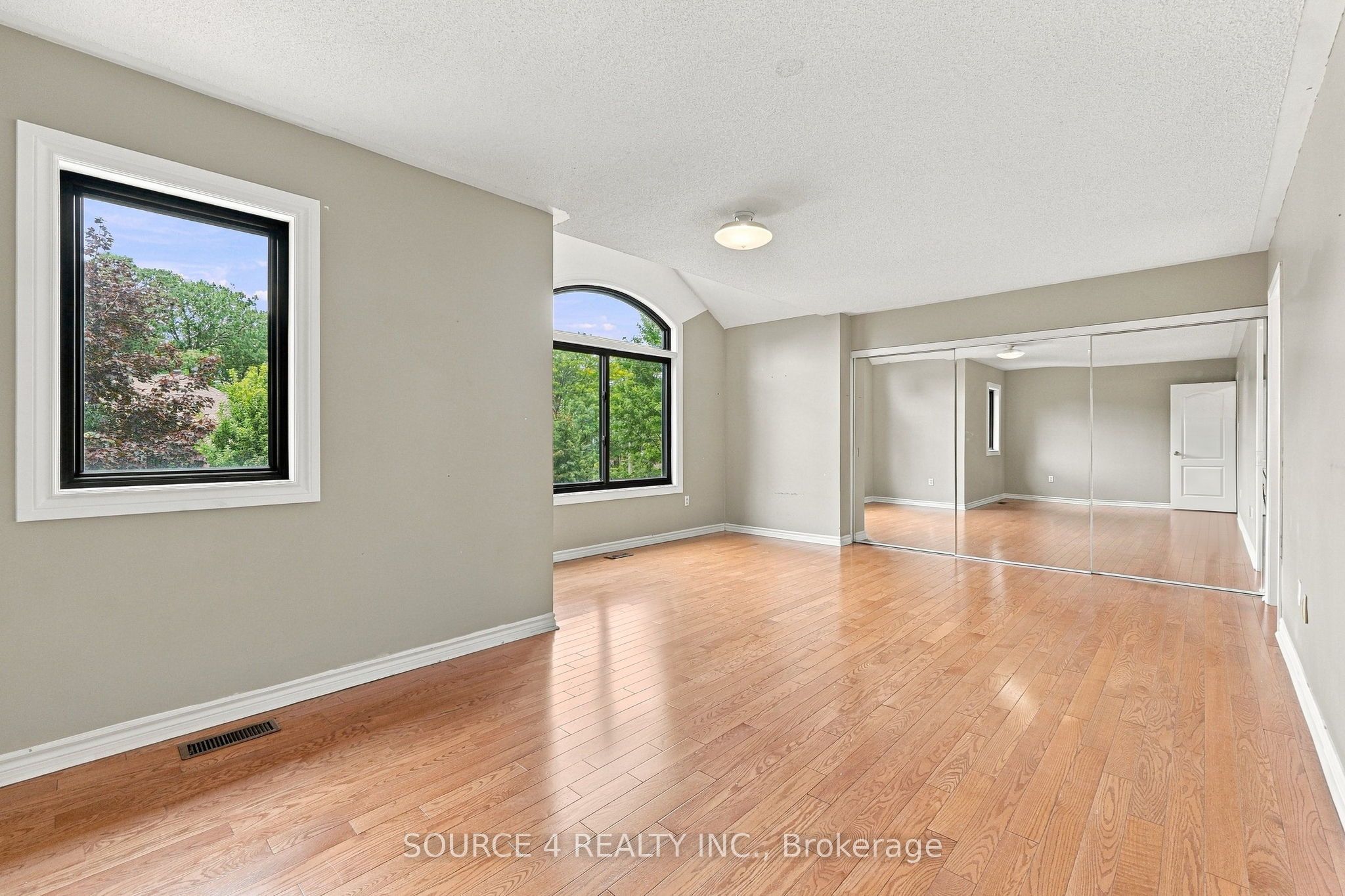 1805 Glenvista Drive Property Photo 37