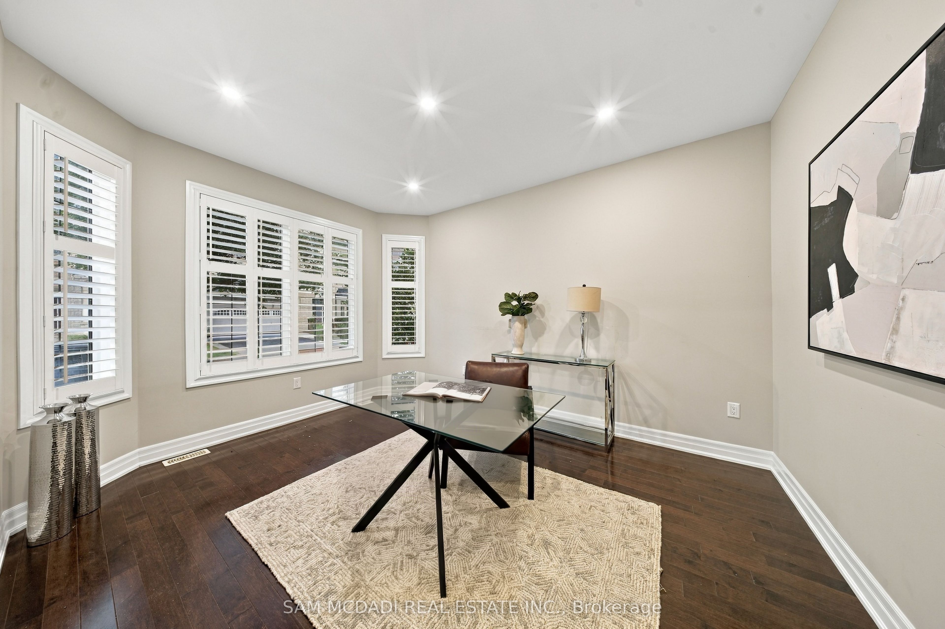 146 Mcwilliams Crescent Property Photo 3
